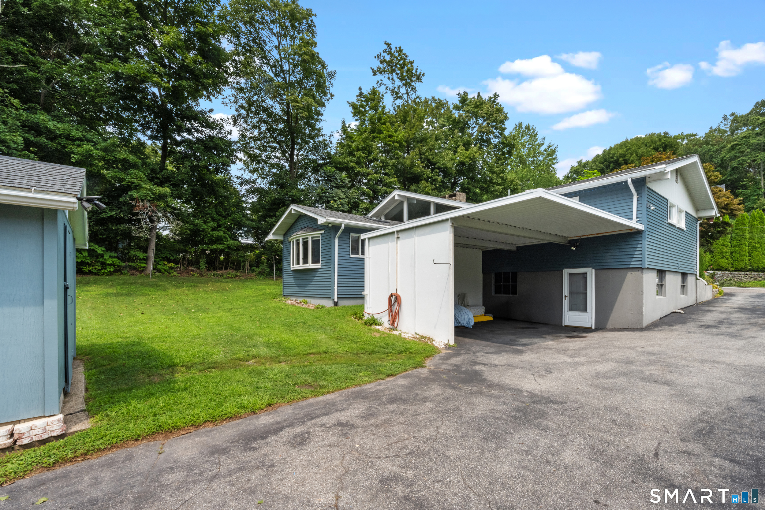 24 Carpenter Street photo 32