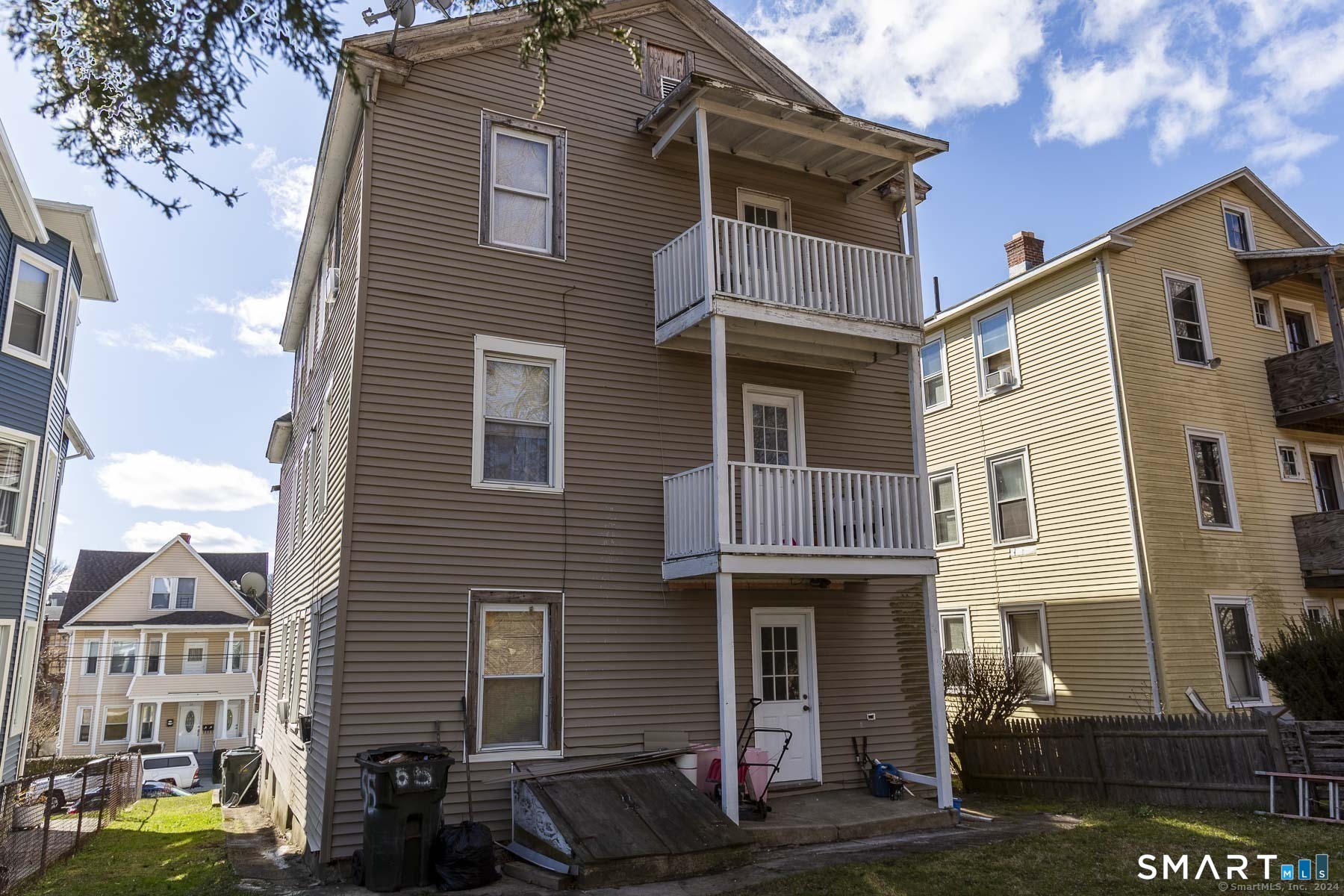 55 Connecticut Avenue, New London, CT 06320