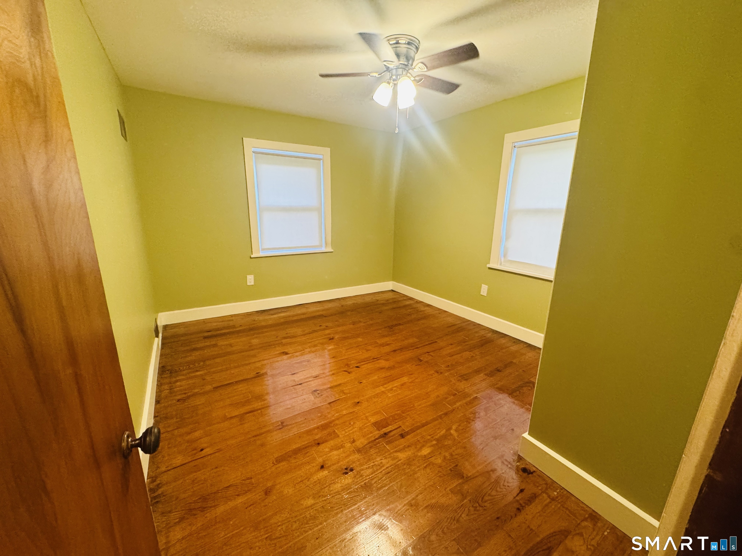 11 Ash Street photo 17