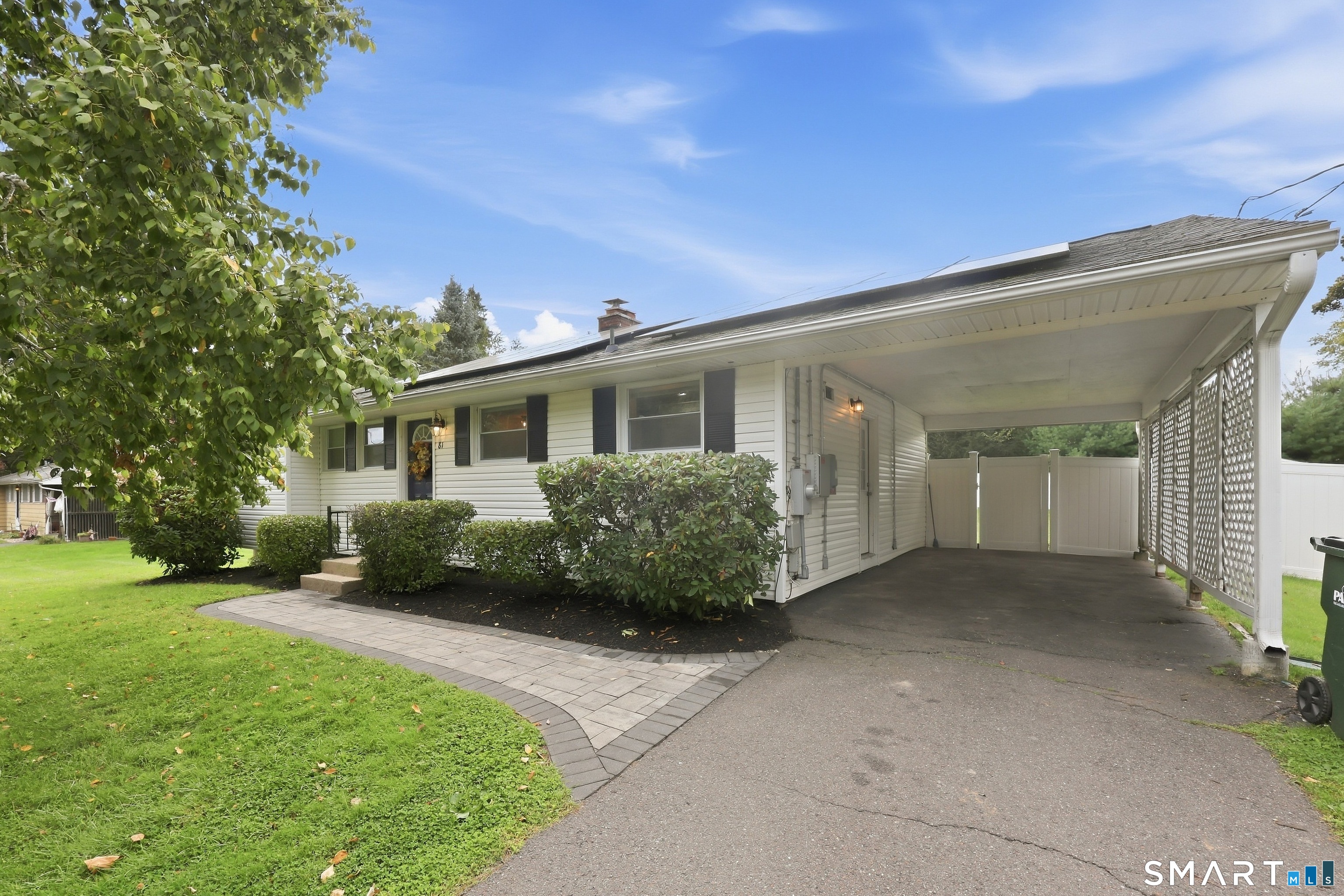 81 Elm Street photo 4