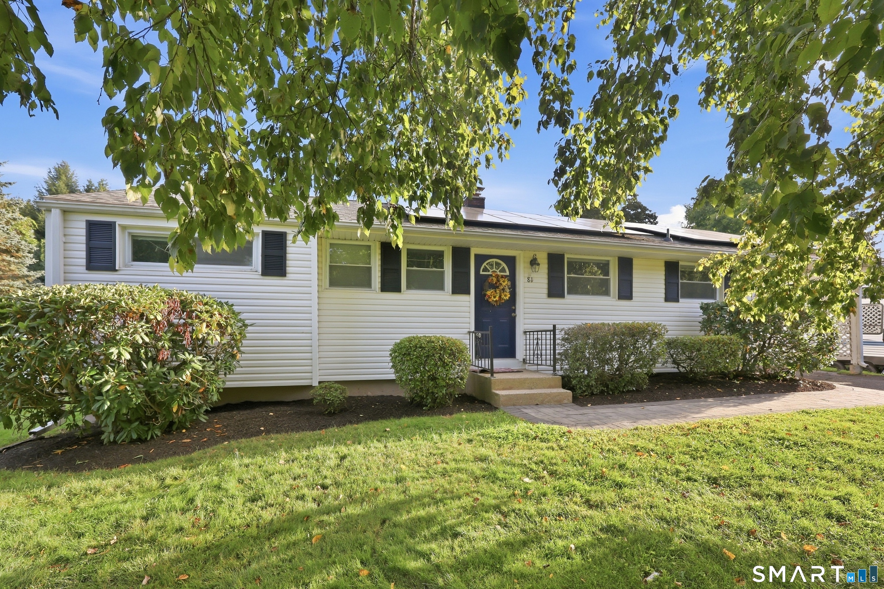 81 Elm Street photo 2