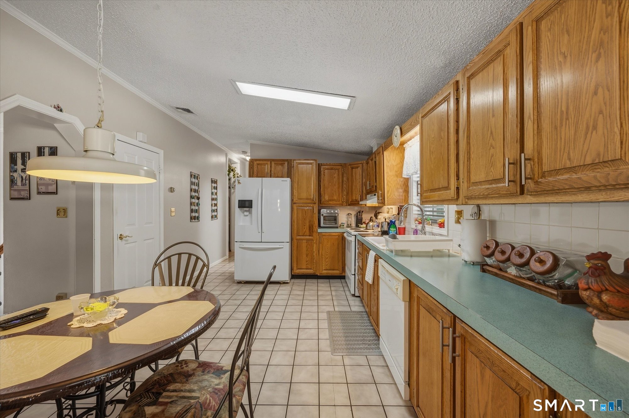 1190 North High Street photo 11