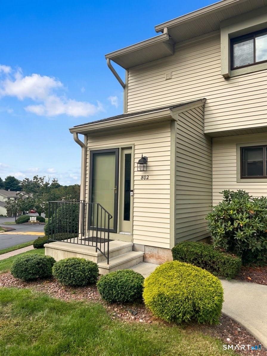 802 Summer Hill Drive Unit #802