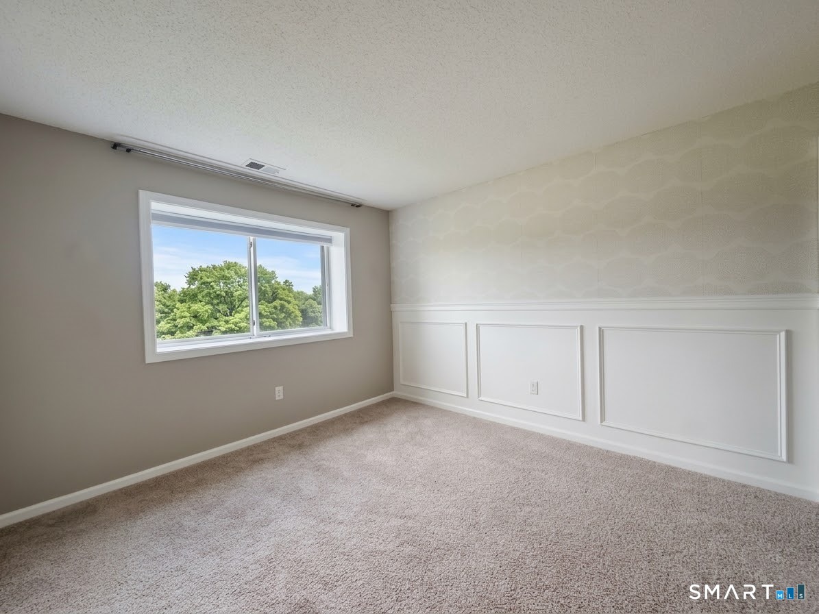 802 Summer Hill Drive Unit #802 photo 13