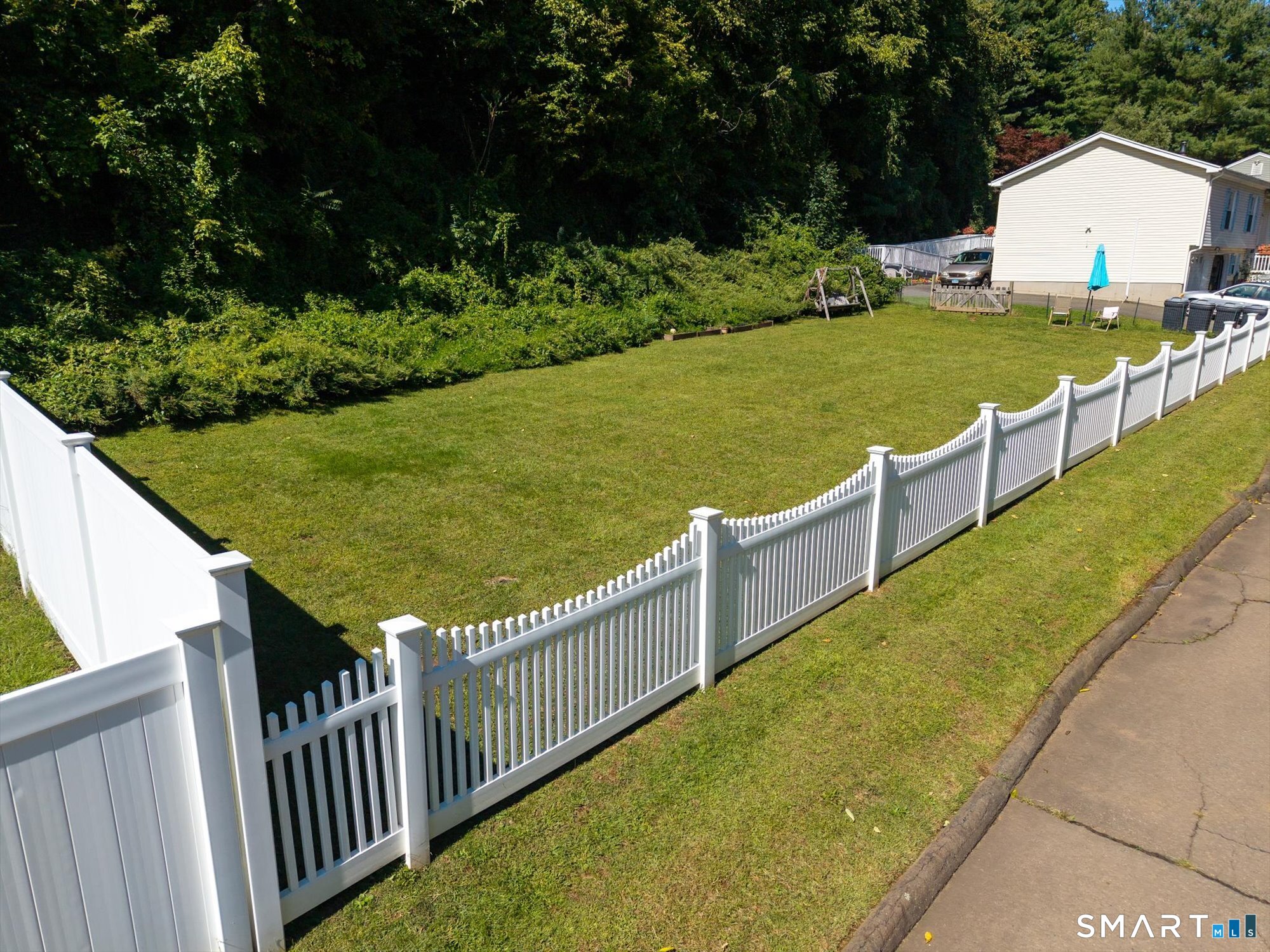 1186 North High Street photo 11