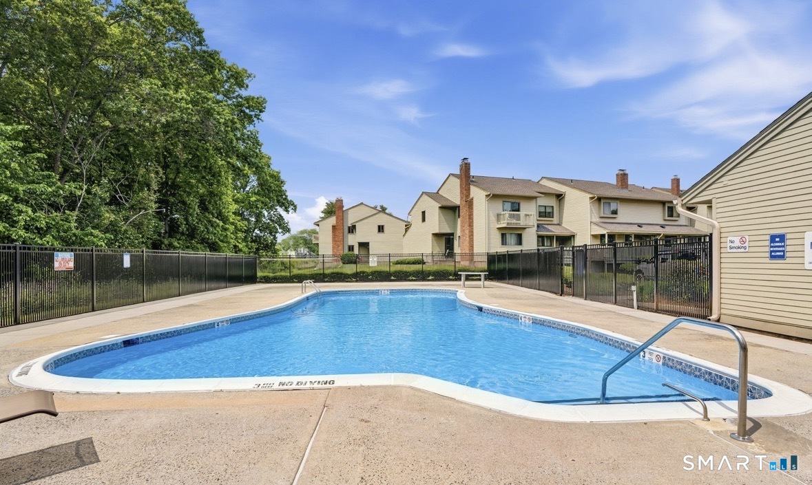802 Summer Hill Drive Unit #802 photo 21