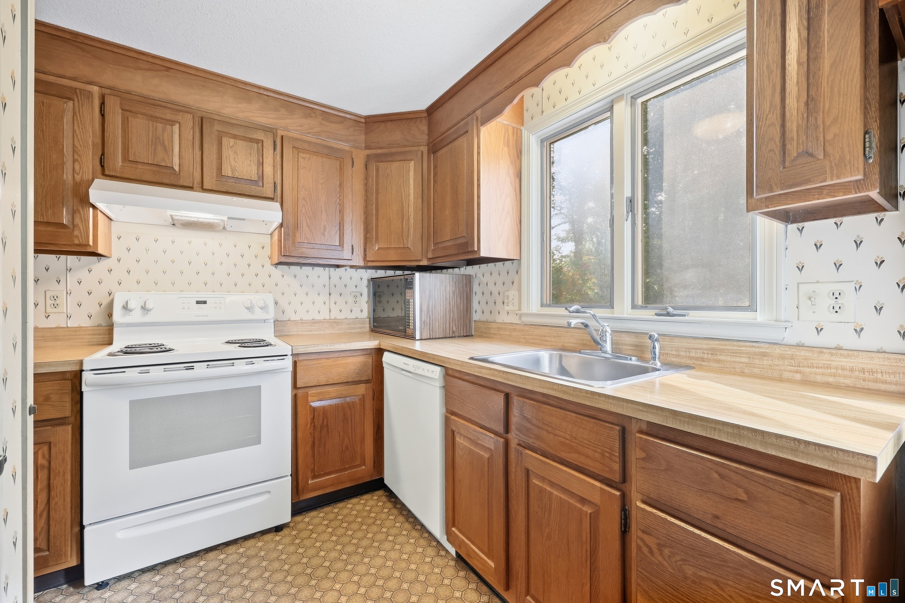 157 Brighton Circle photo 11