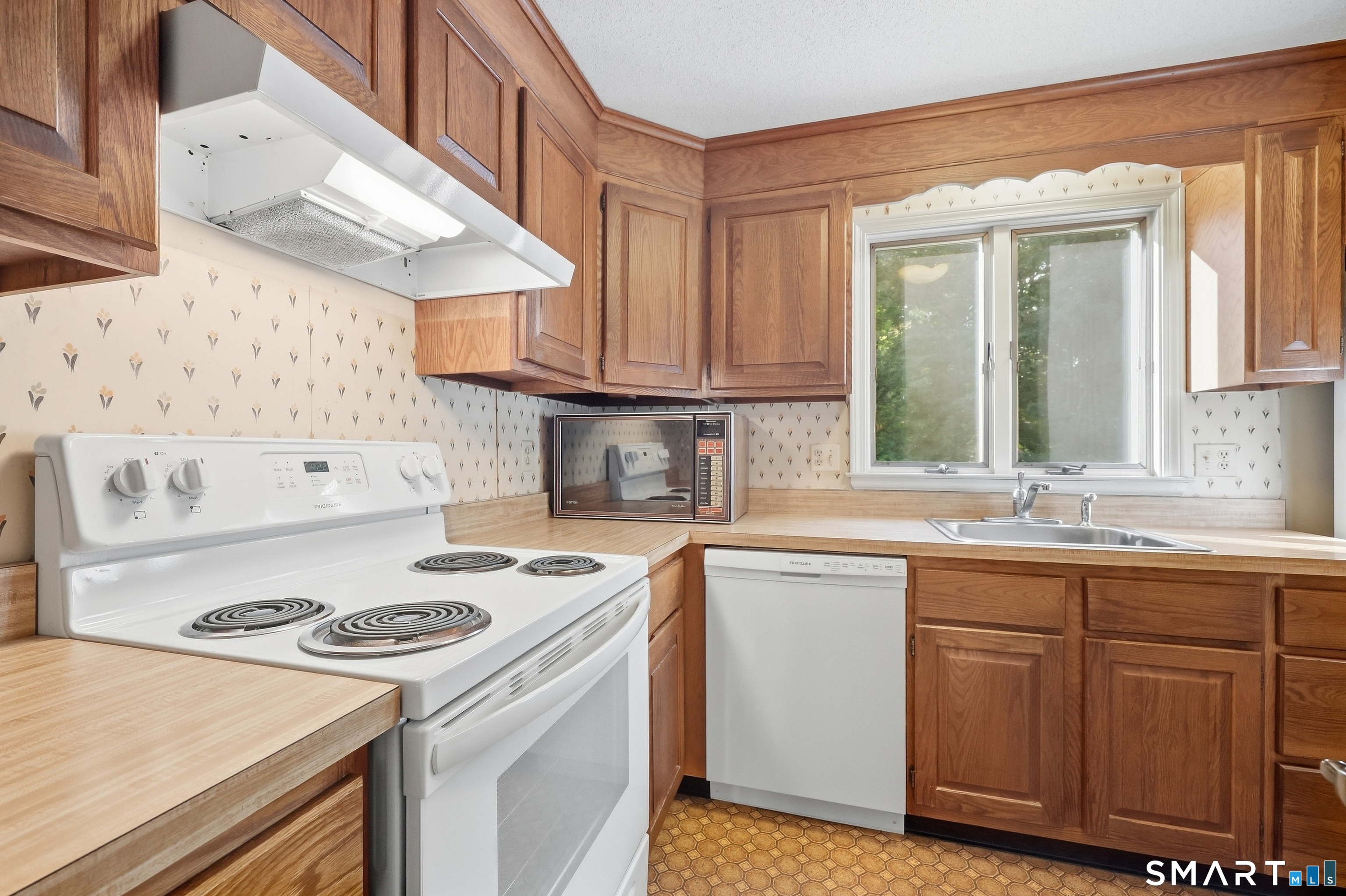 157 Brighton Circle photo 13