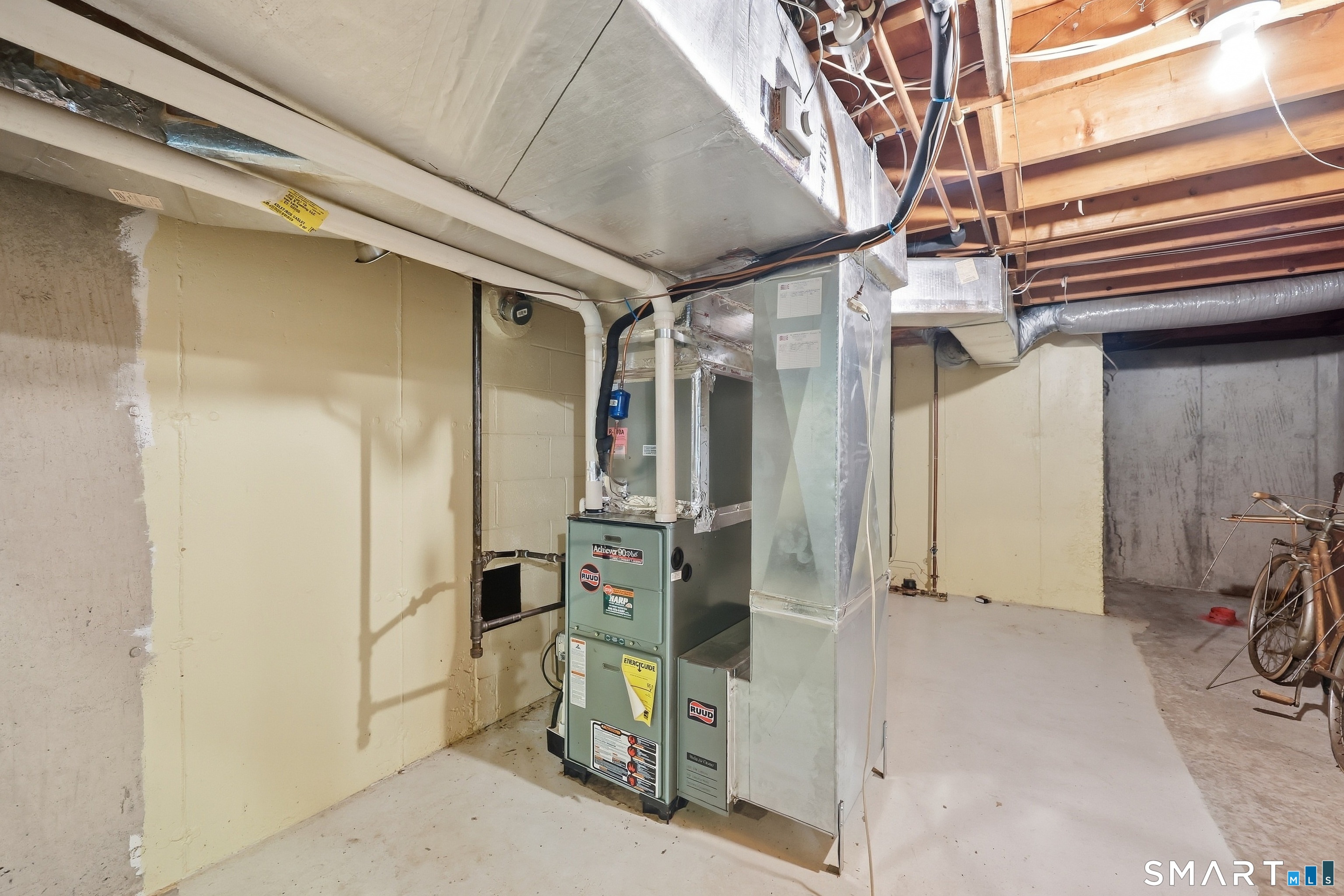 157 Brighton Circle photo 24