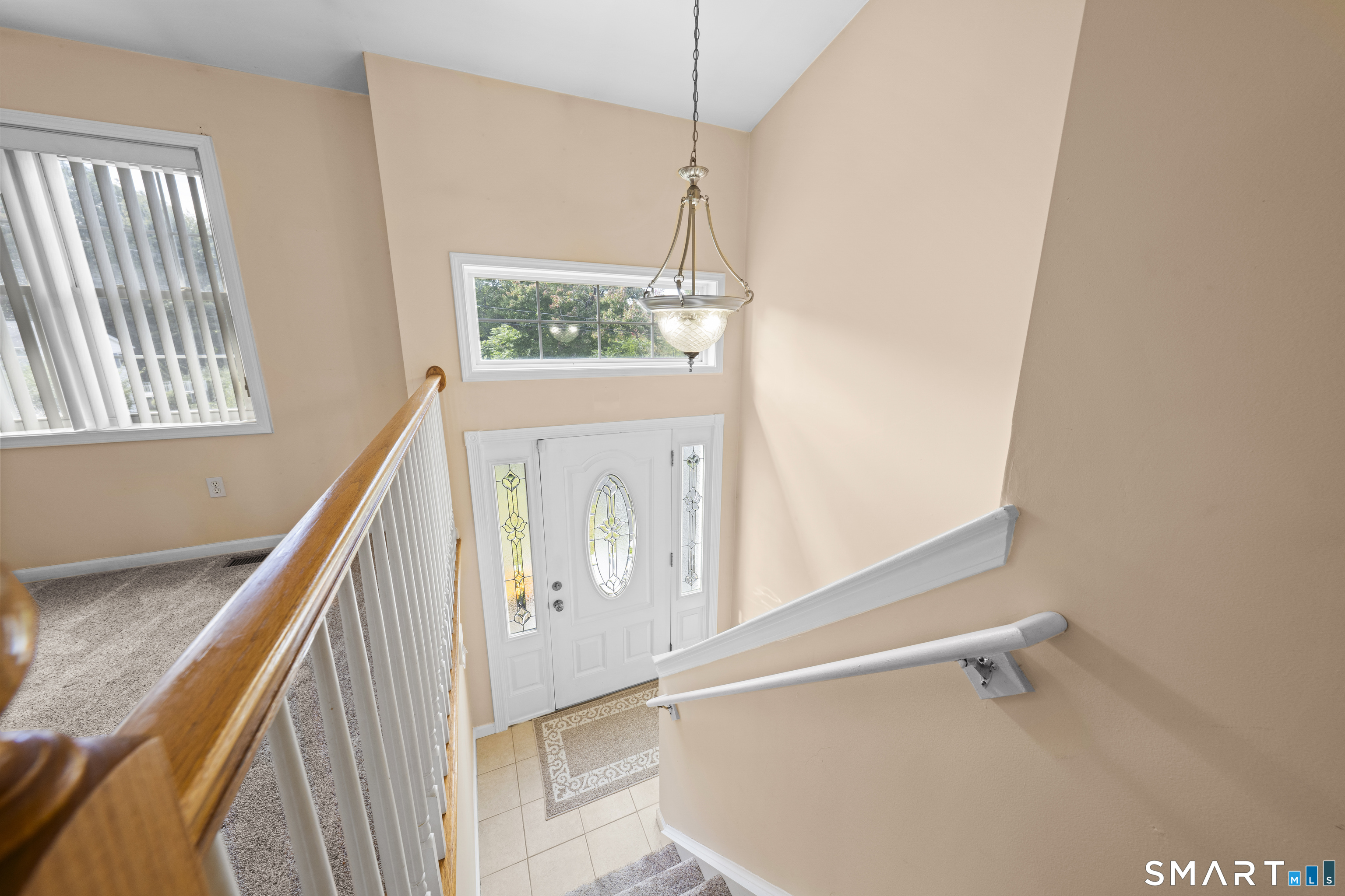 Photo 4 of Single family home for sale at 162 Hillcrest Ave, Waterbury, CT 06705 | MLS# 24208580 | Listing updated on 2026-09-24