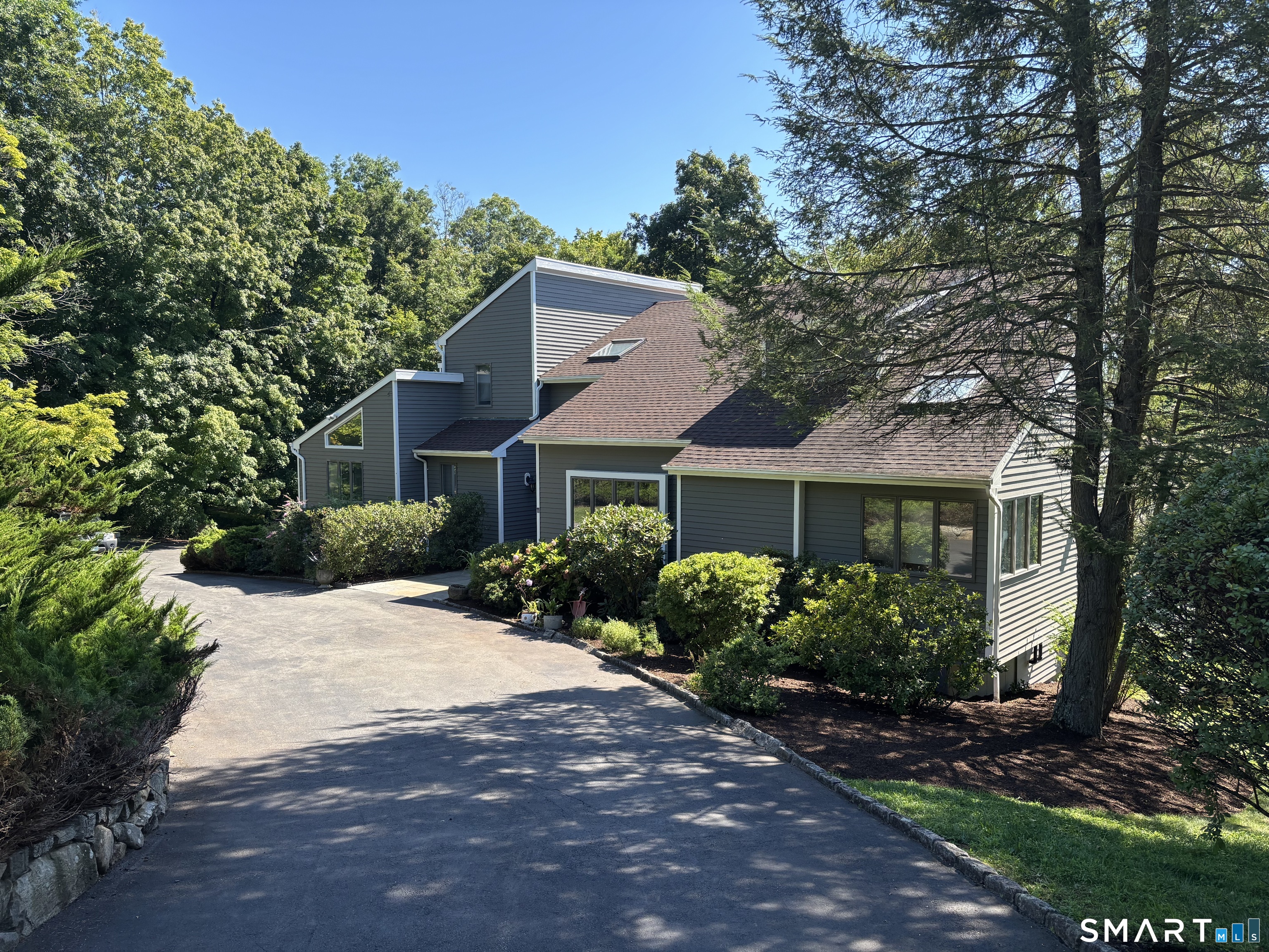 11 Soundview Farm