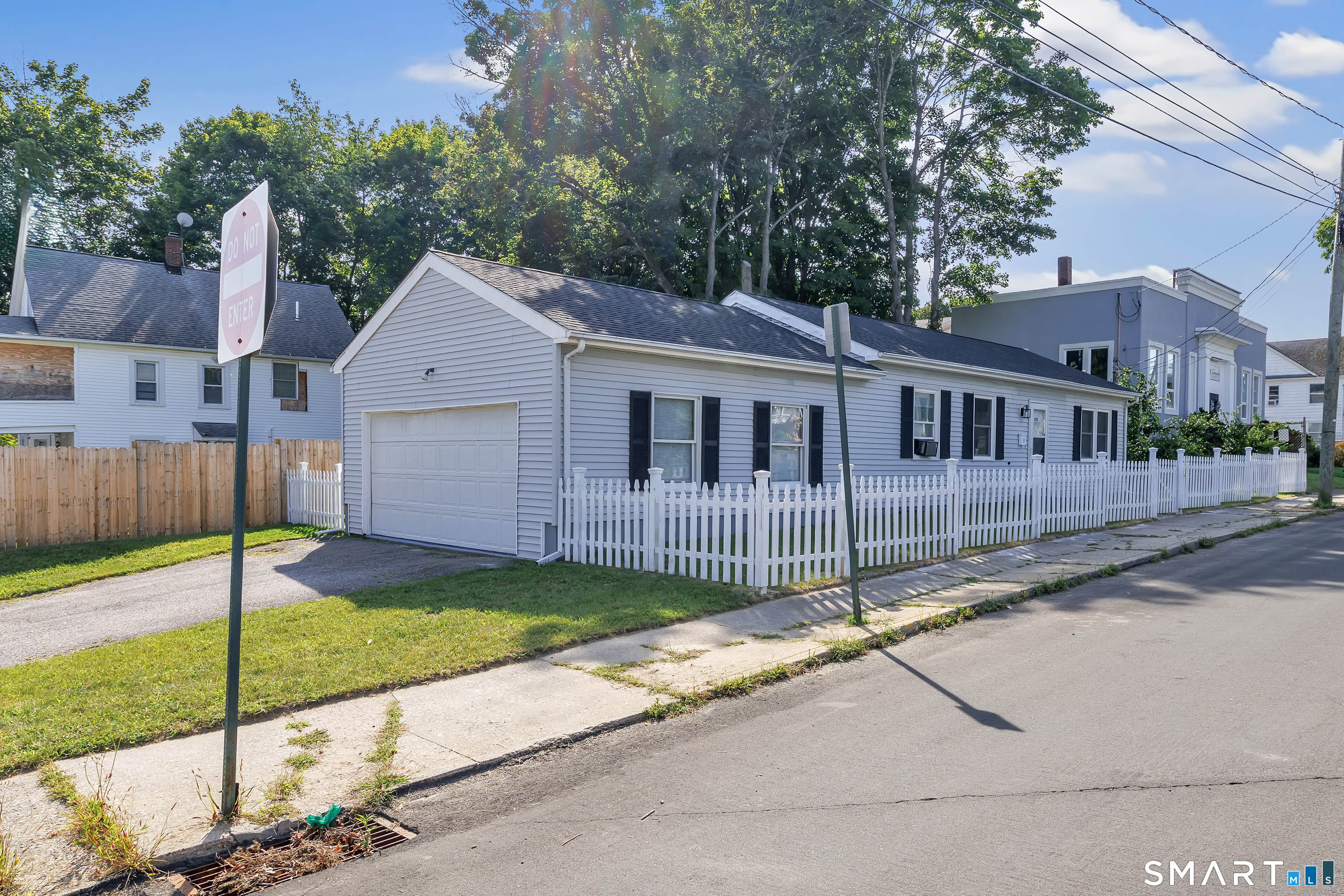 115 Beechwood Avenue photo 25