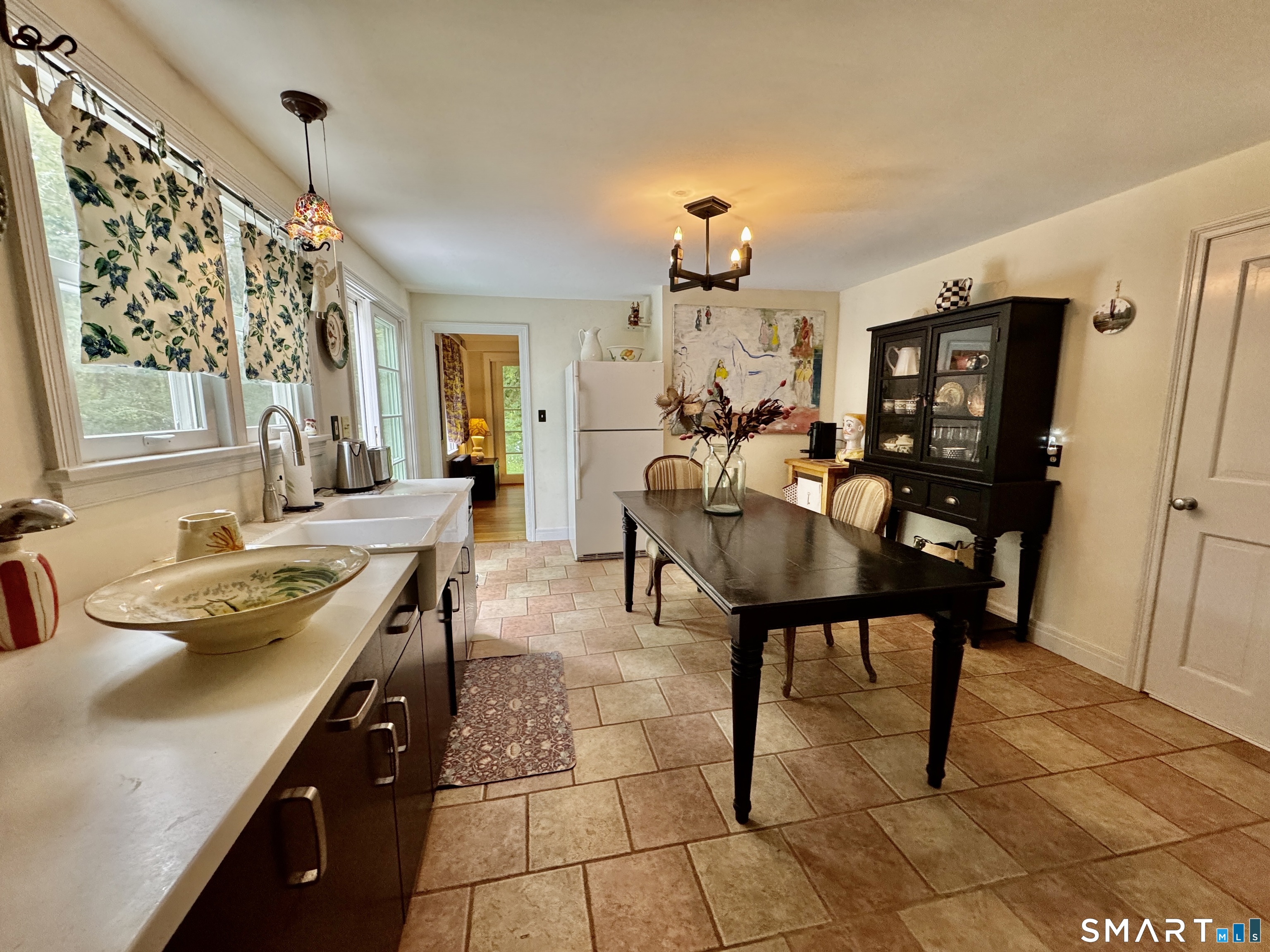 106 Farnum Road photo 14