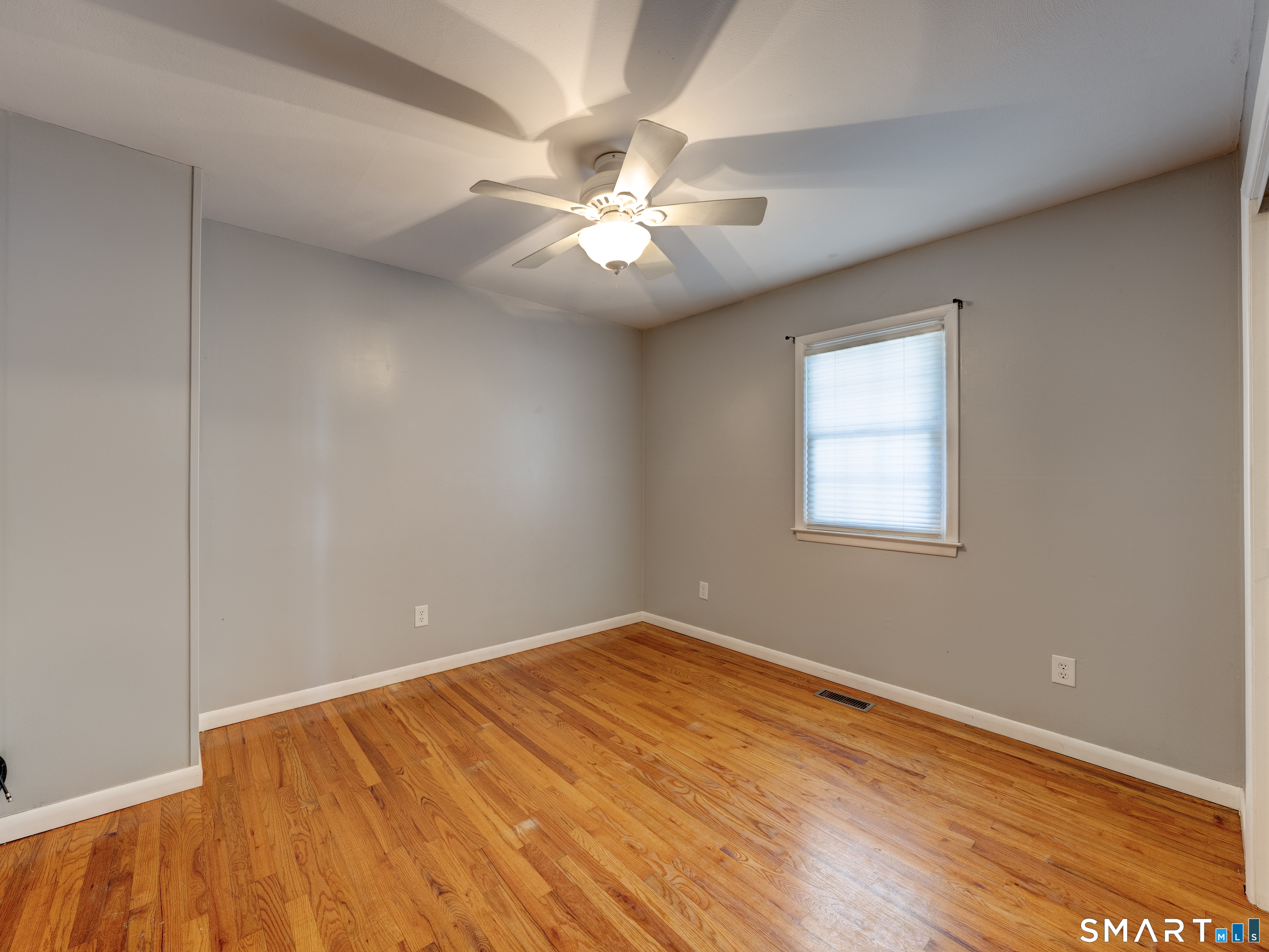 495 Fort Hale Road photo 23