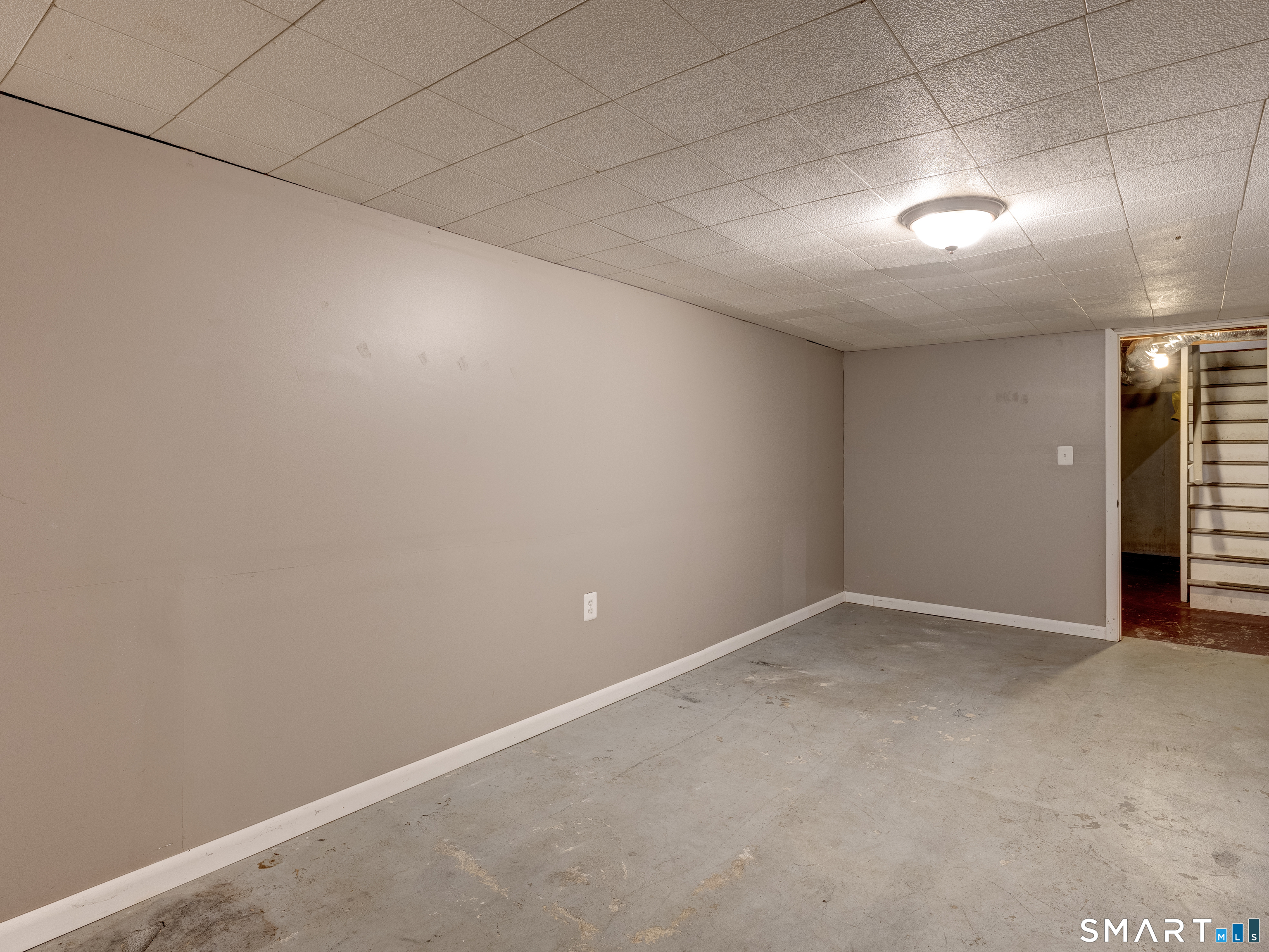 495 Fort Hale Road photo 33