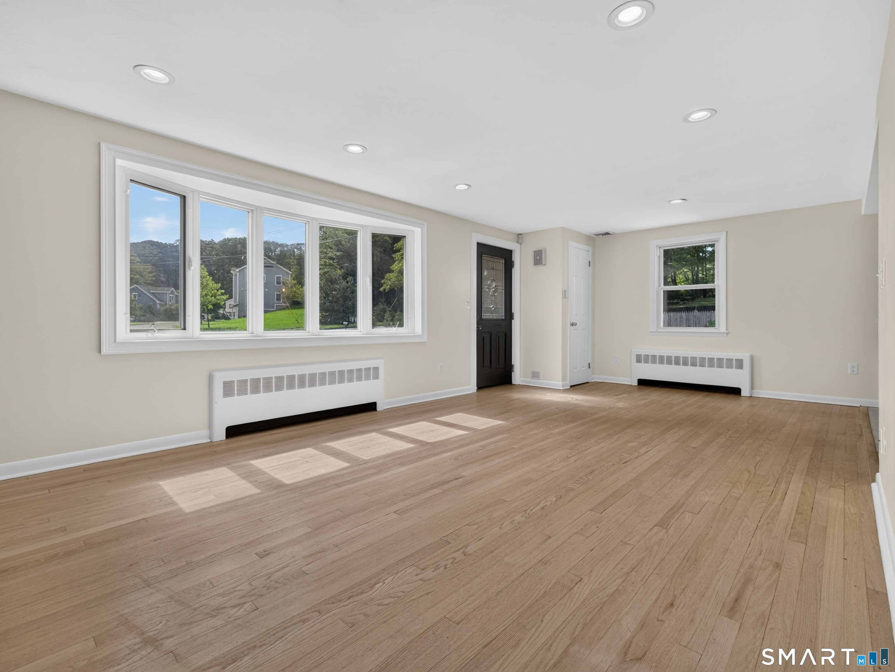 527 Clintonville Road photo 9