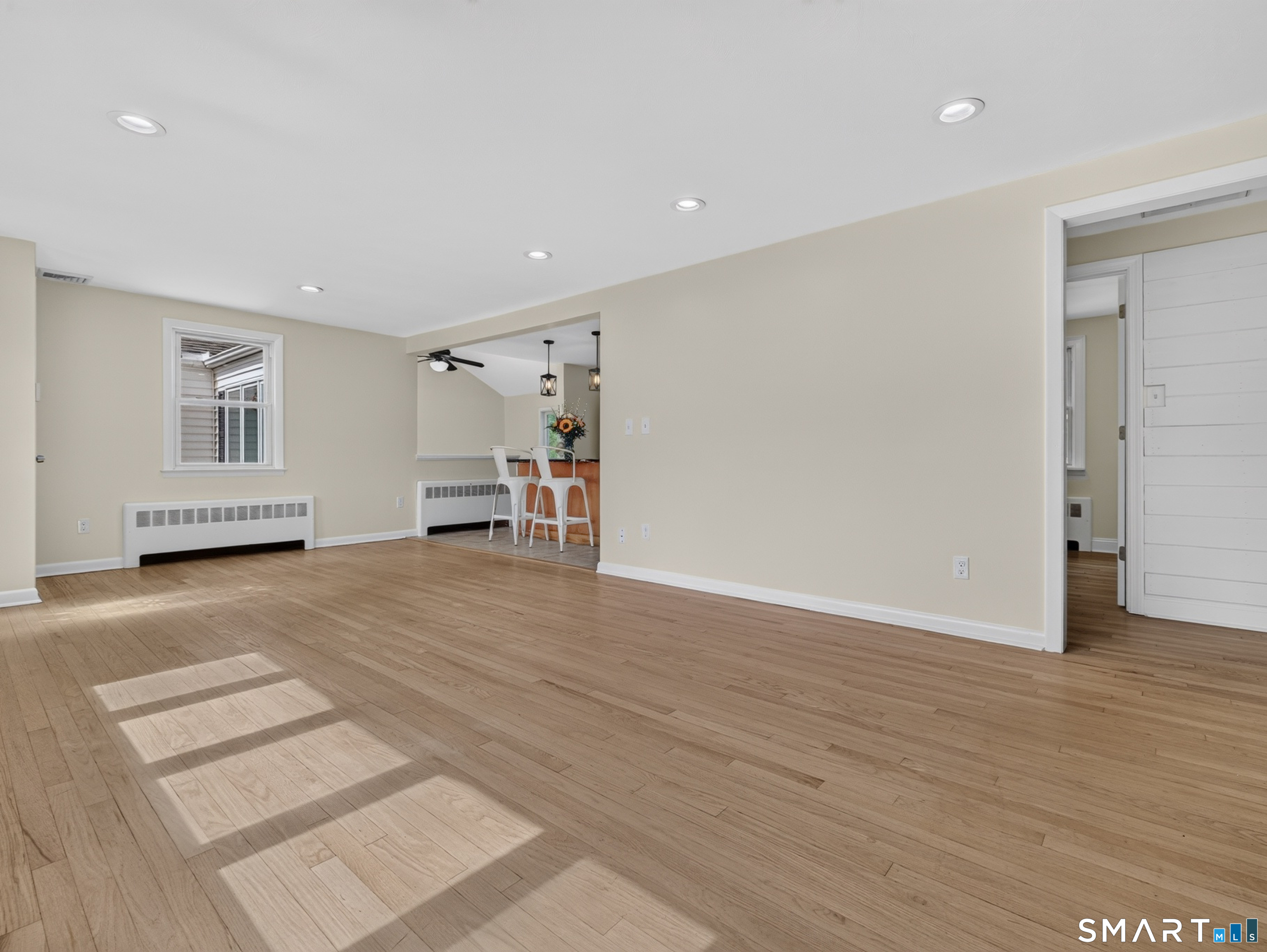 527 Clintonville Road photo 20