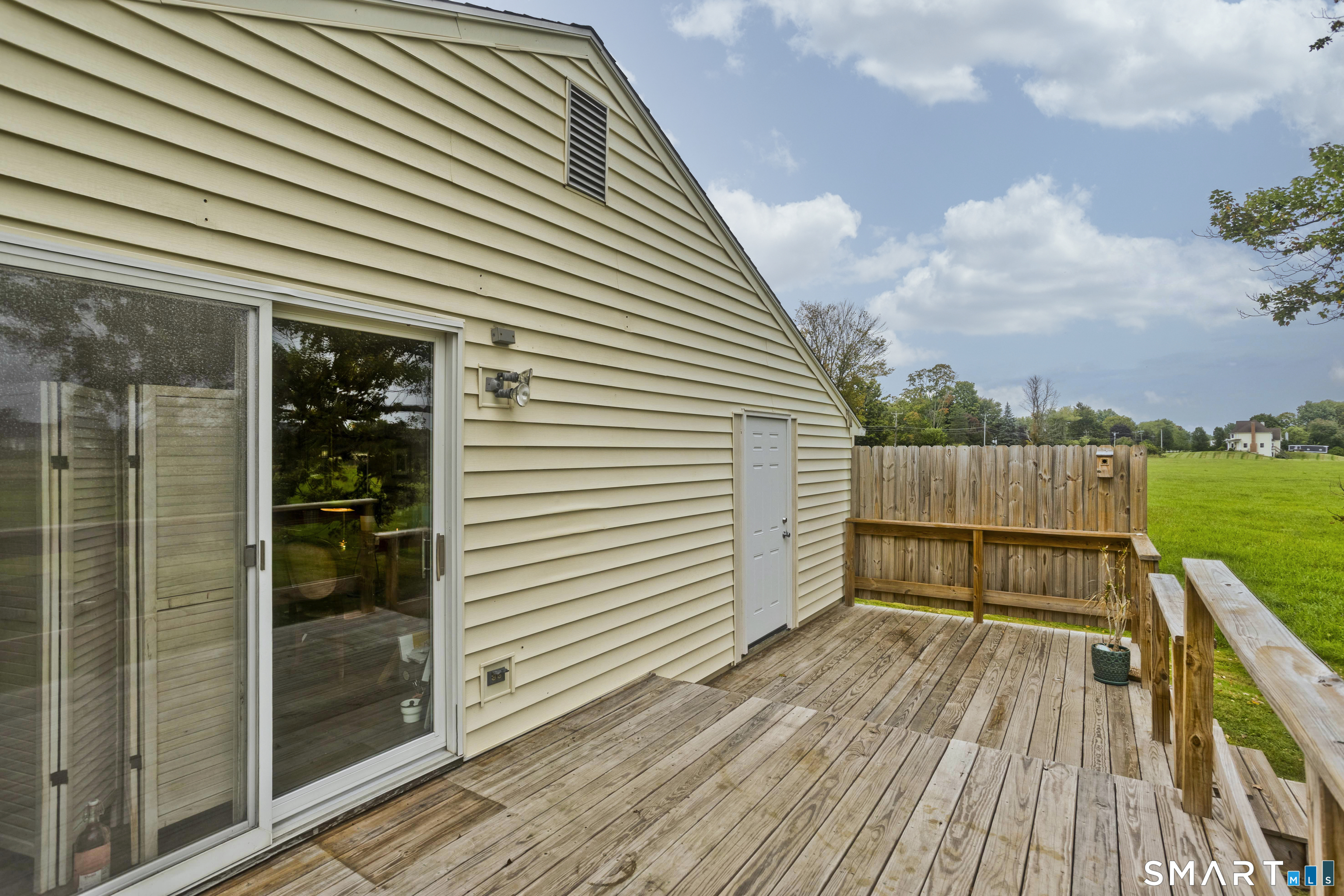 890 North Street photo 31