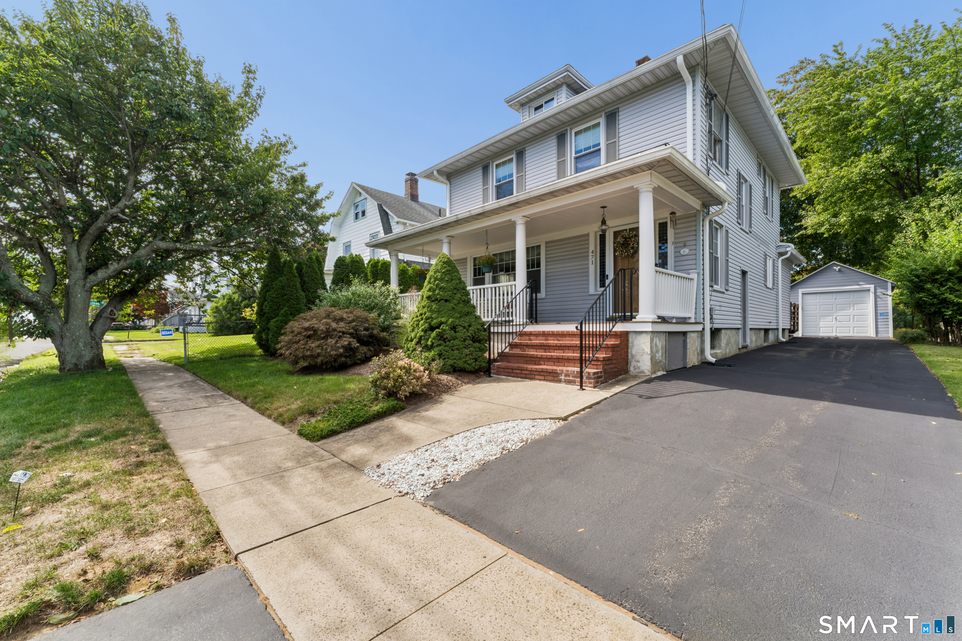 471 Housatonic Avenue