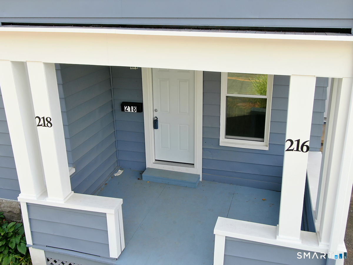 218 East Pearl Street photo 2