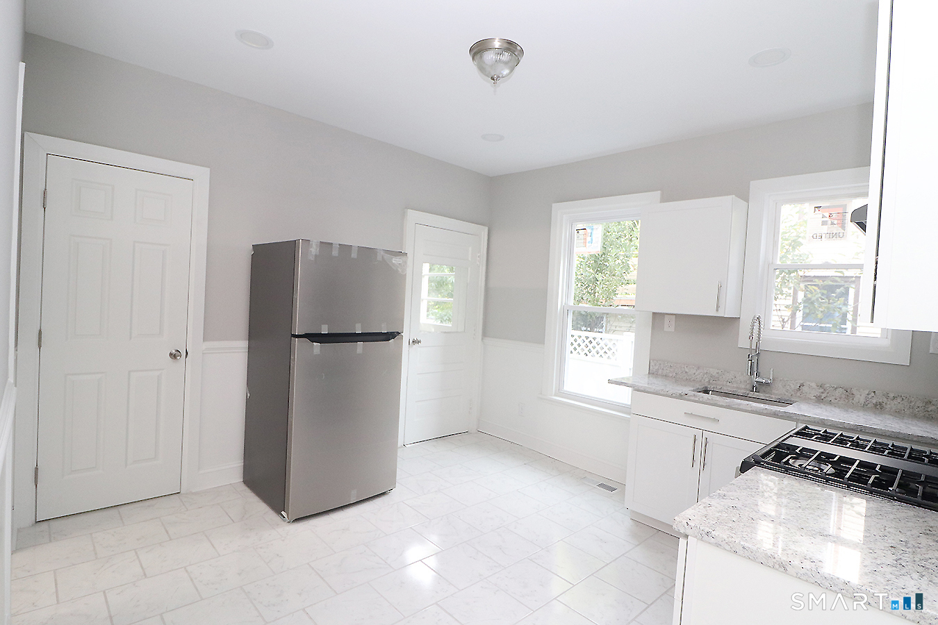 218 East Pearl Street photo 8