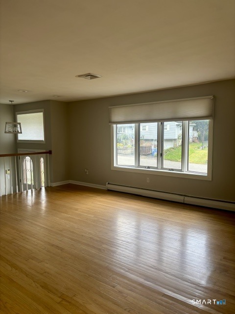 129 Oldham Avenue photo 7