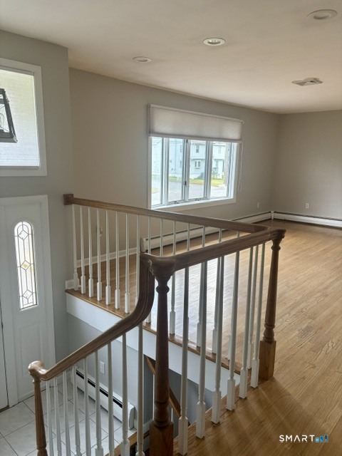 129 Oldham Avenue photo 9