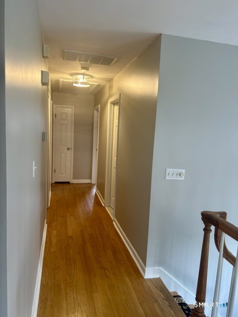 129 Oldham Avenue photo 10