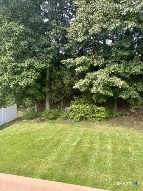 129 Oldham Avenue photo 31