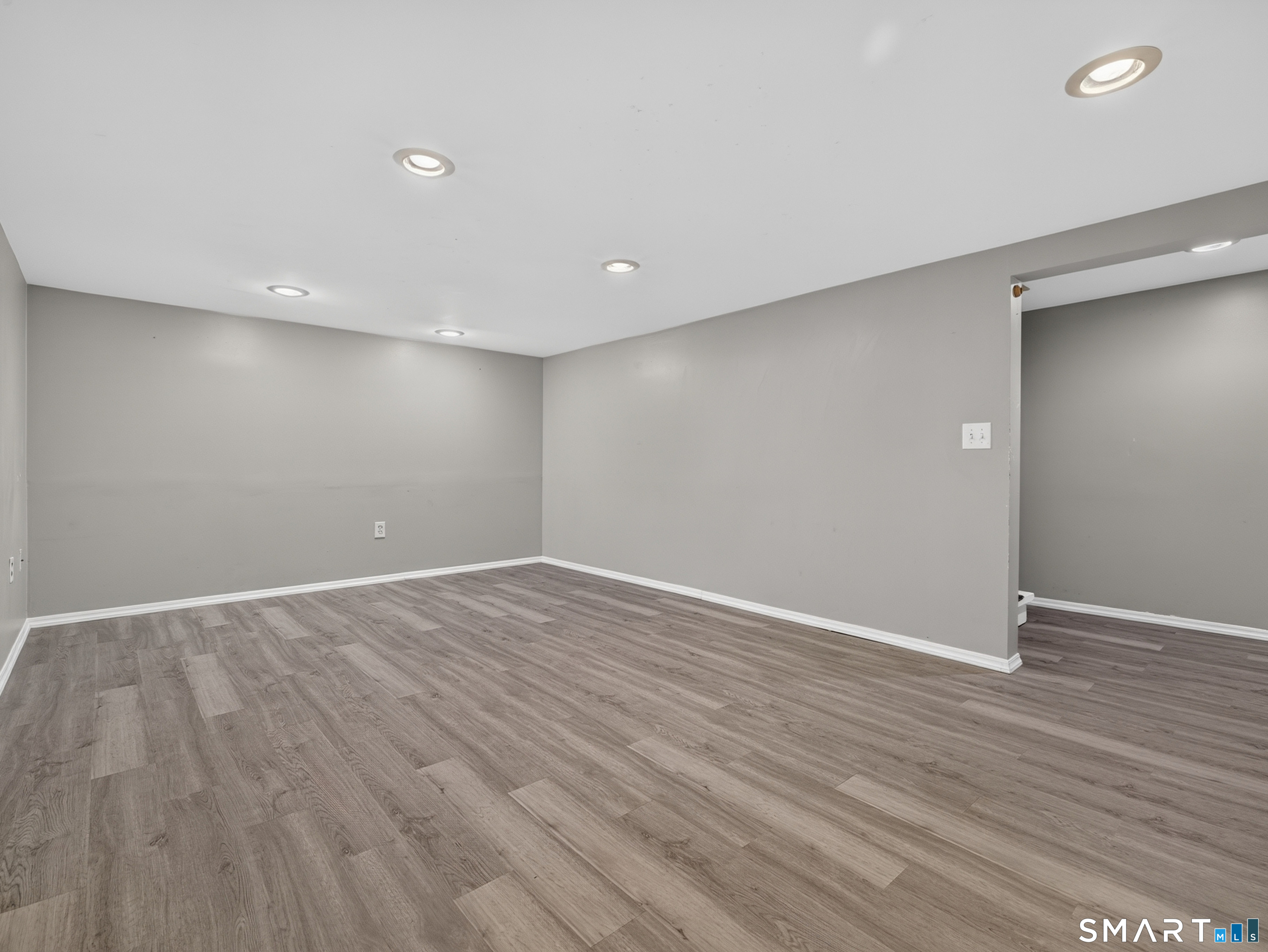 527 Clintonville Road photo 31