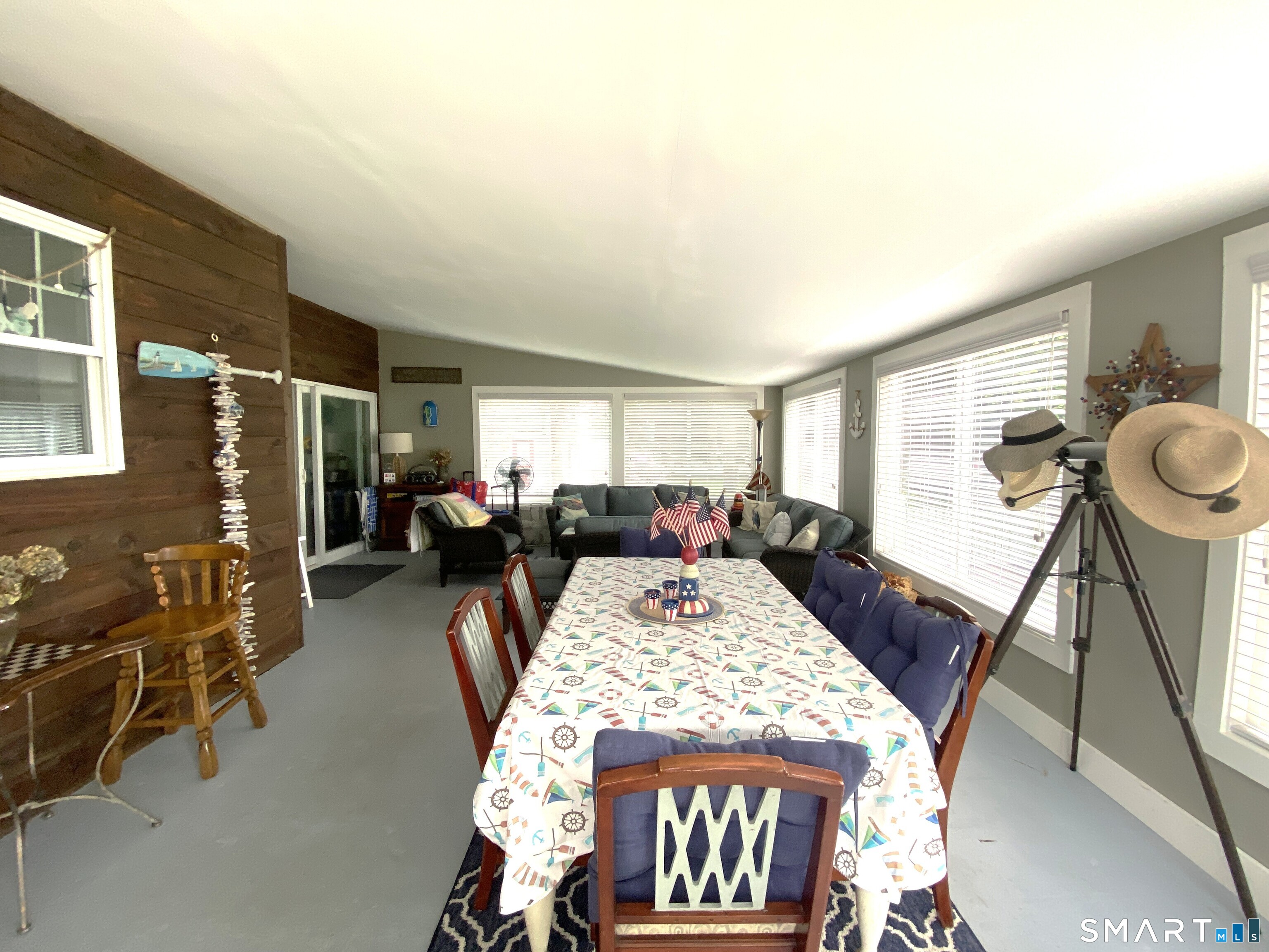 16 Hammock Parkway photo 6