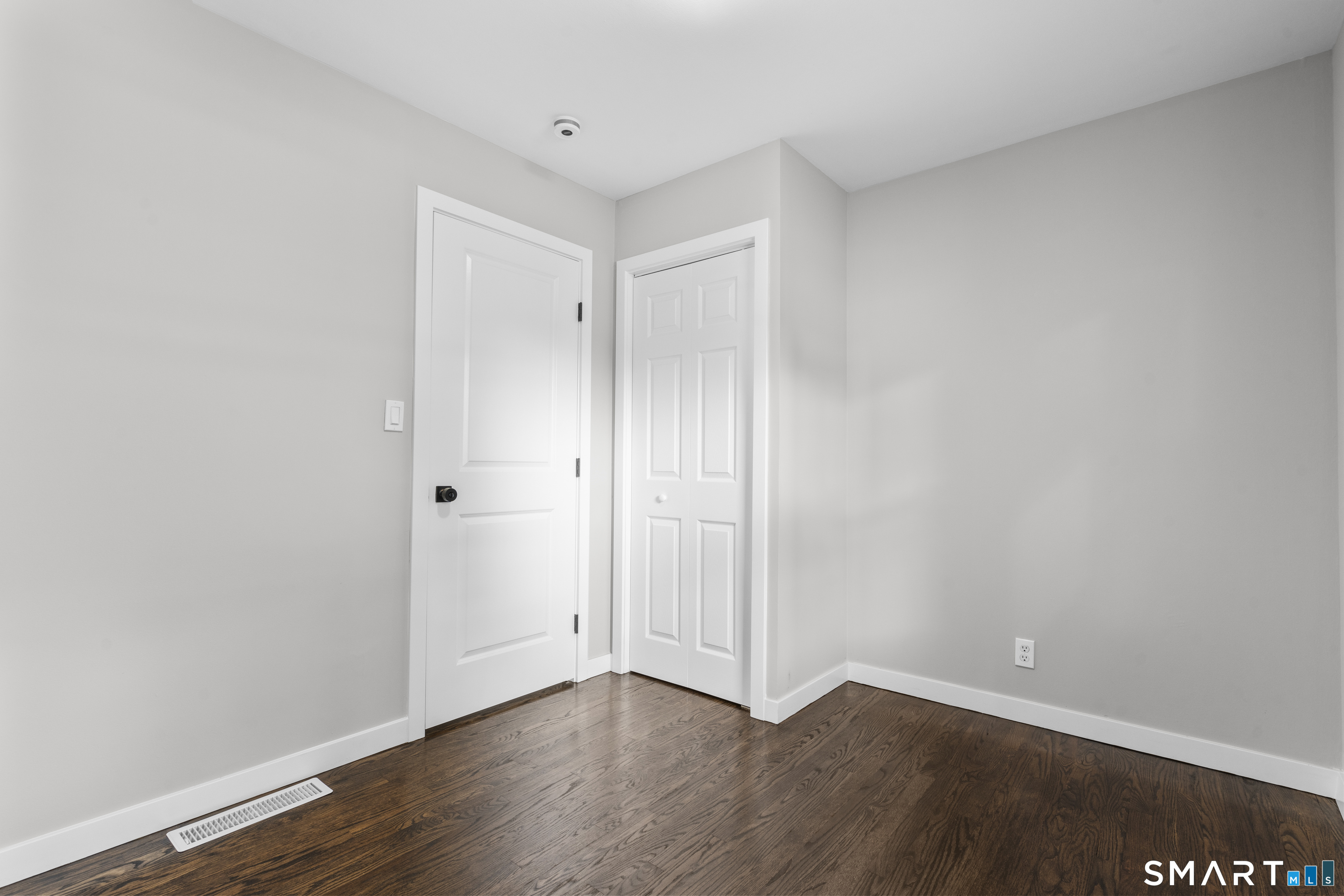 19 Upland Terrace photo 13