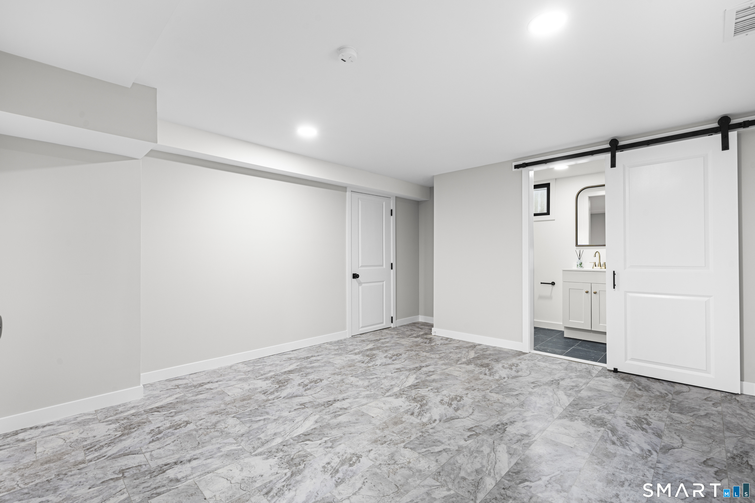 19 Upland Terrace photo 24