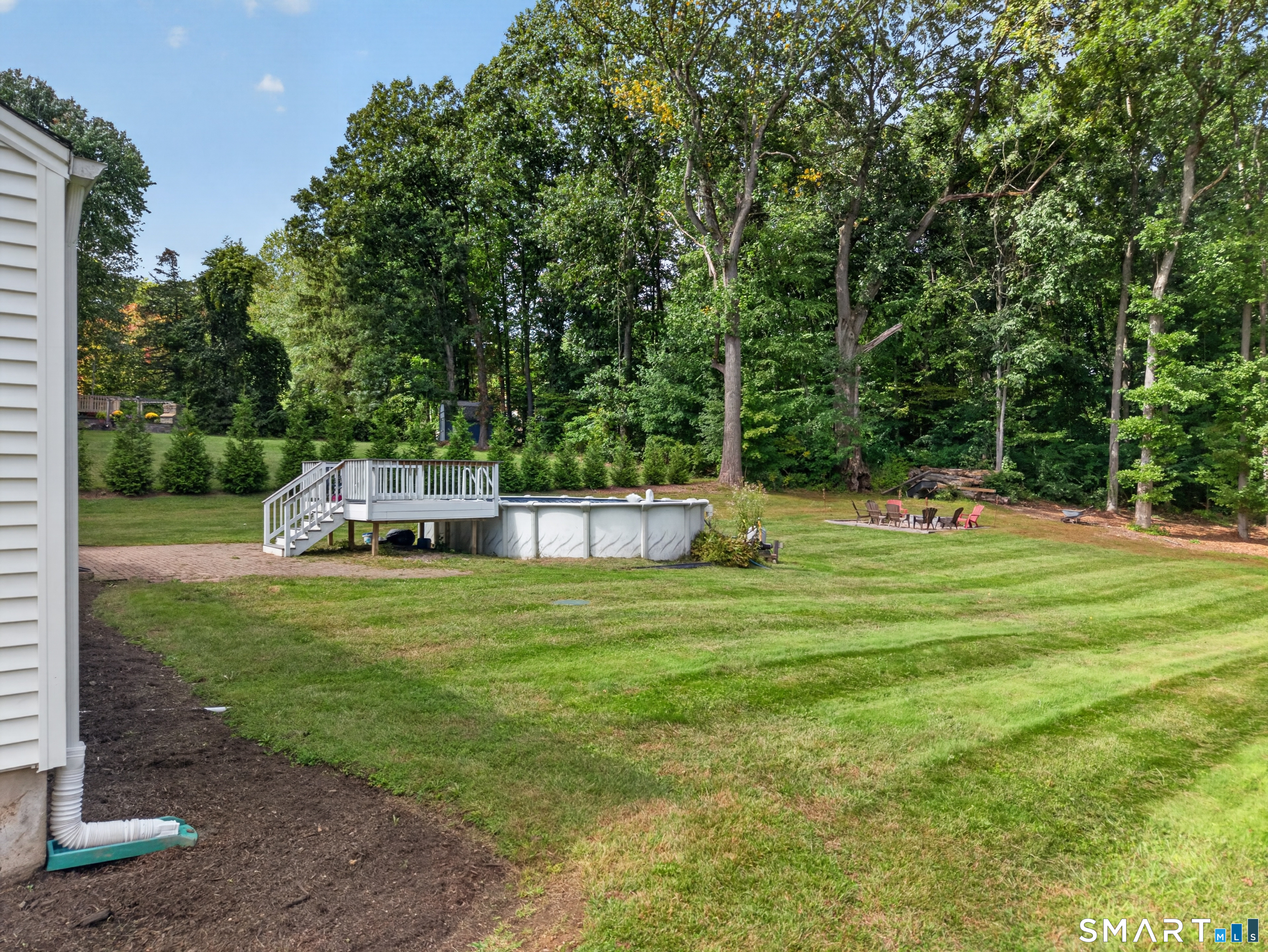 527 Clintonville Road photo 34