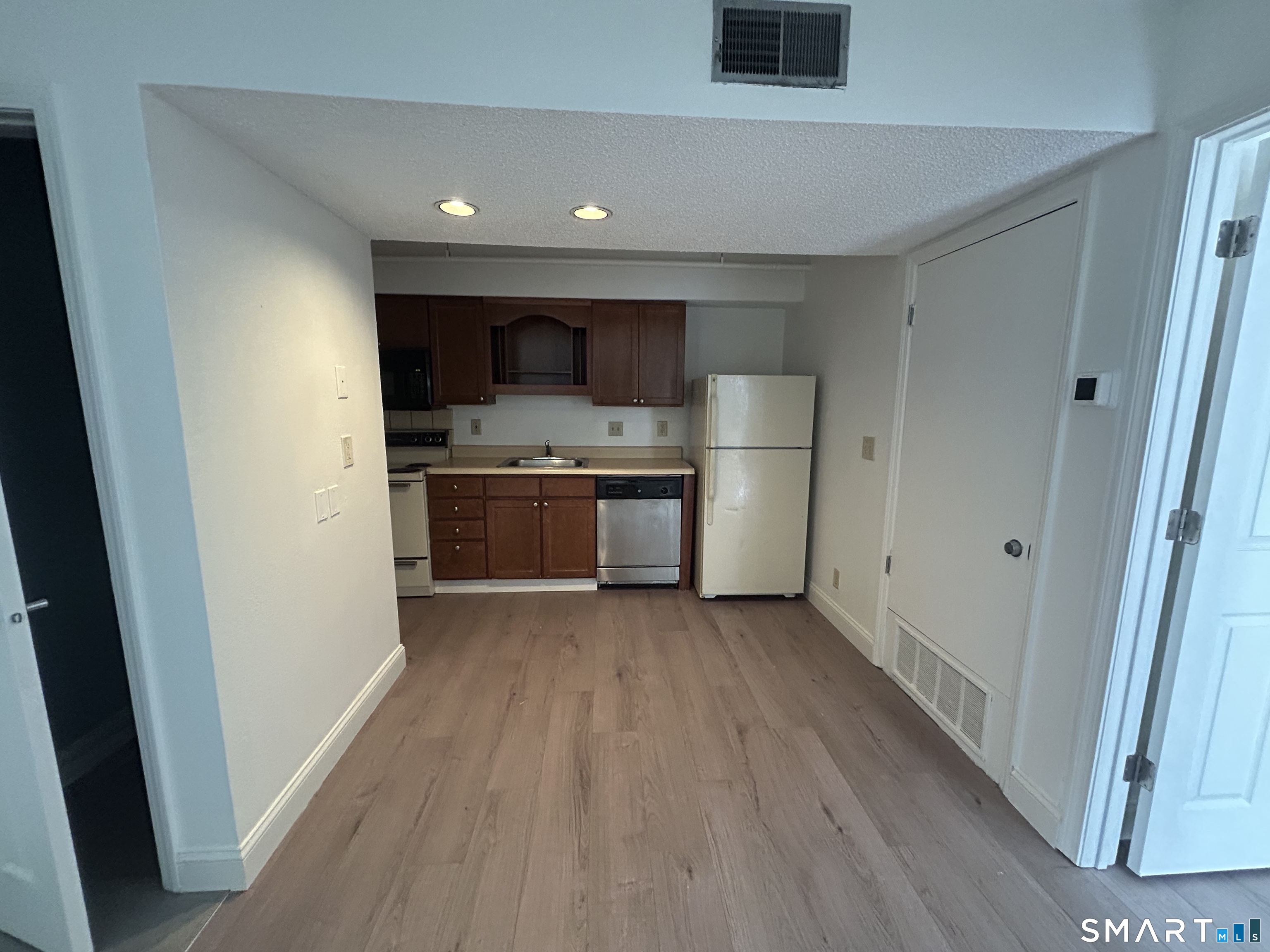 3 Long Wharf Drive Unit #1413 photo 5