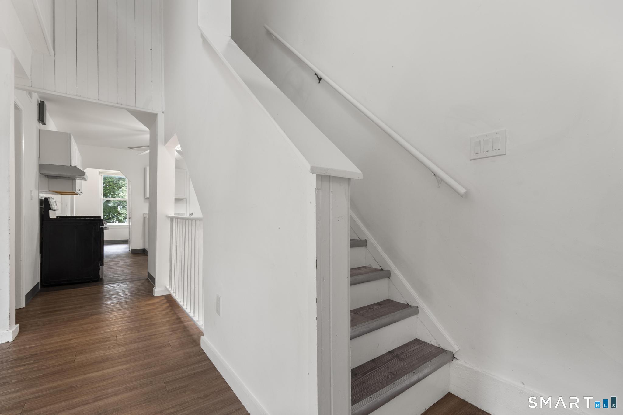 323 West Division Street photo 11