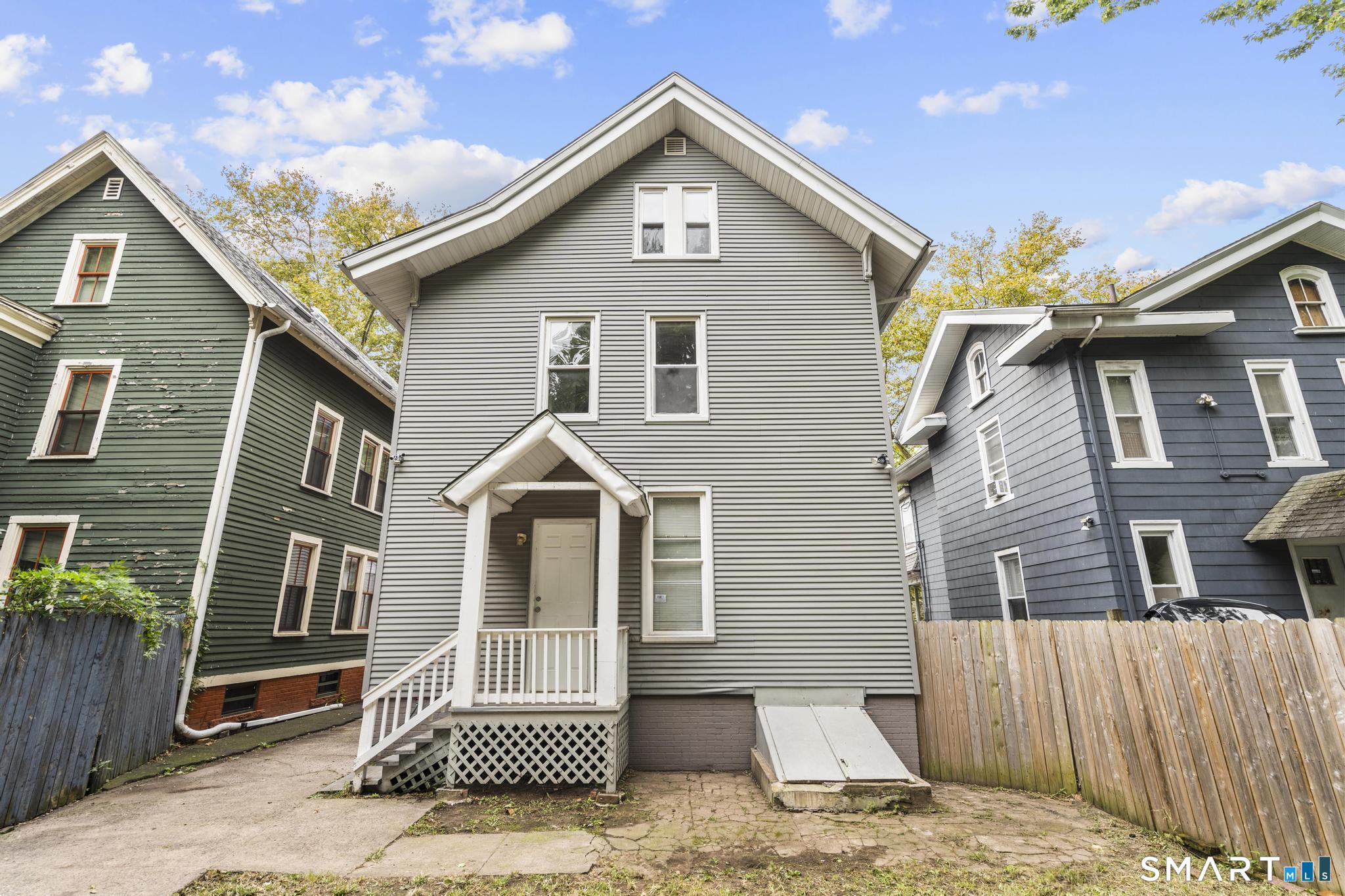 323 West Division Street photo 21