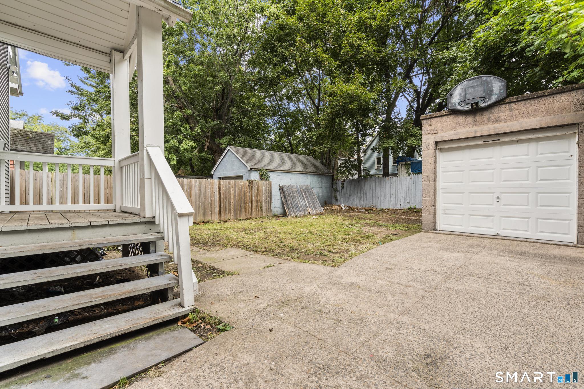 323 West Division Street photo 25