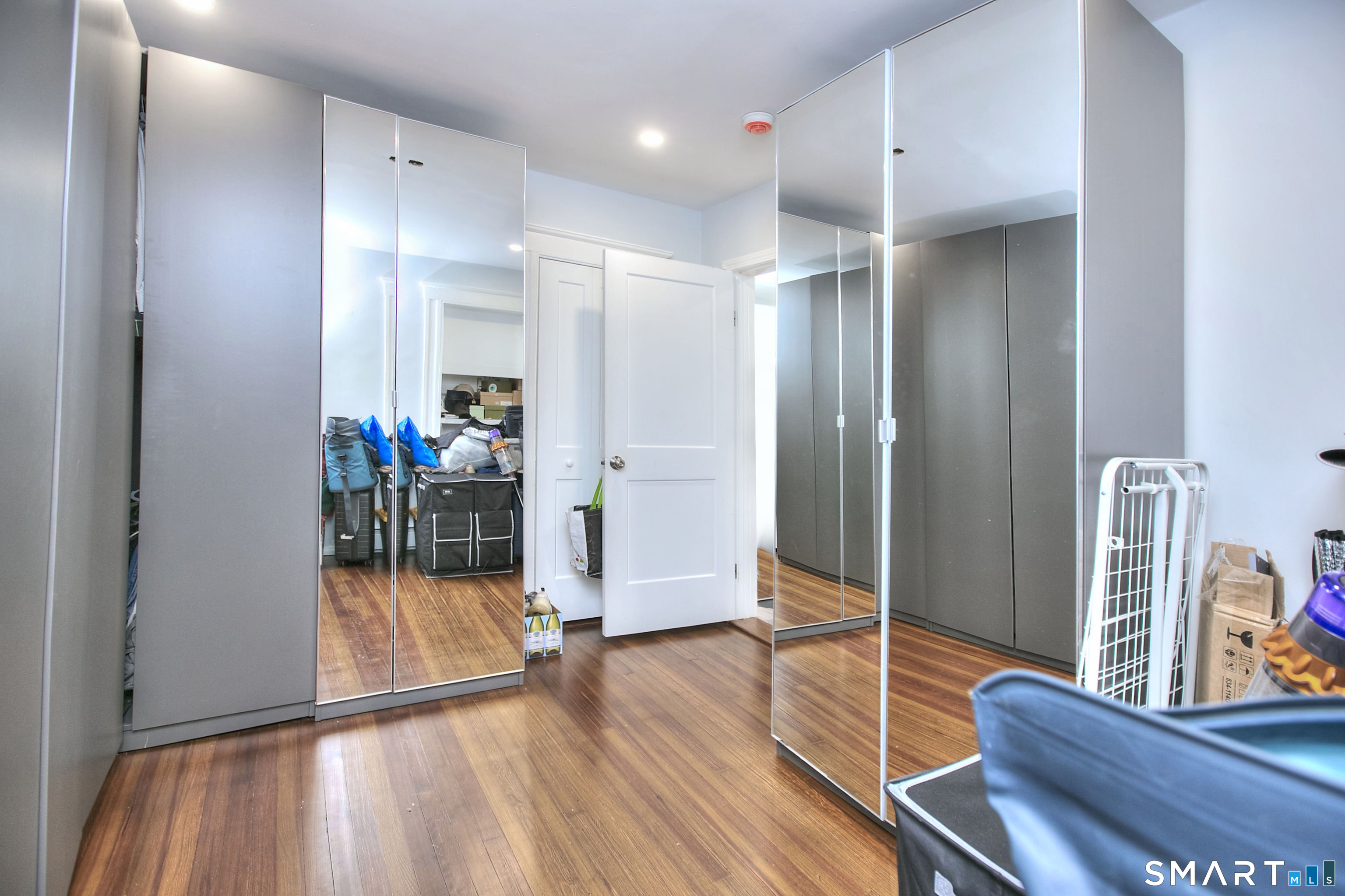 2029 Kings Highway photo 13