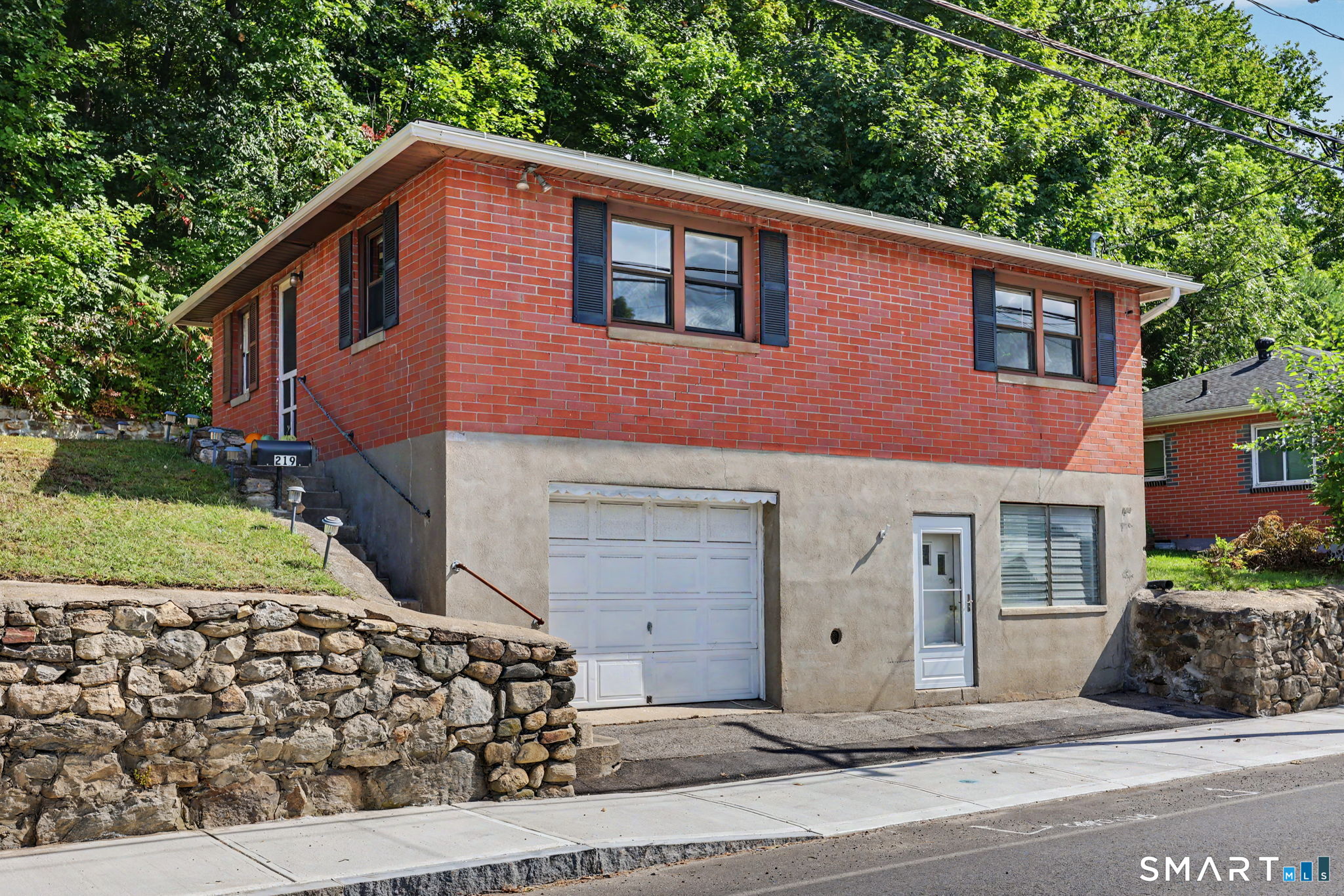 219 Harwinton Avenue