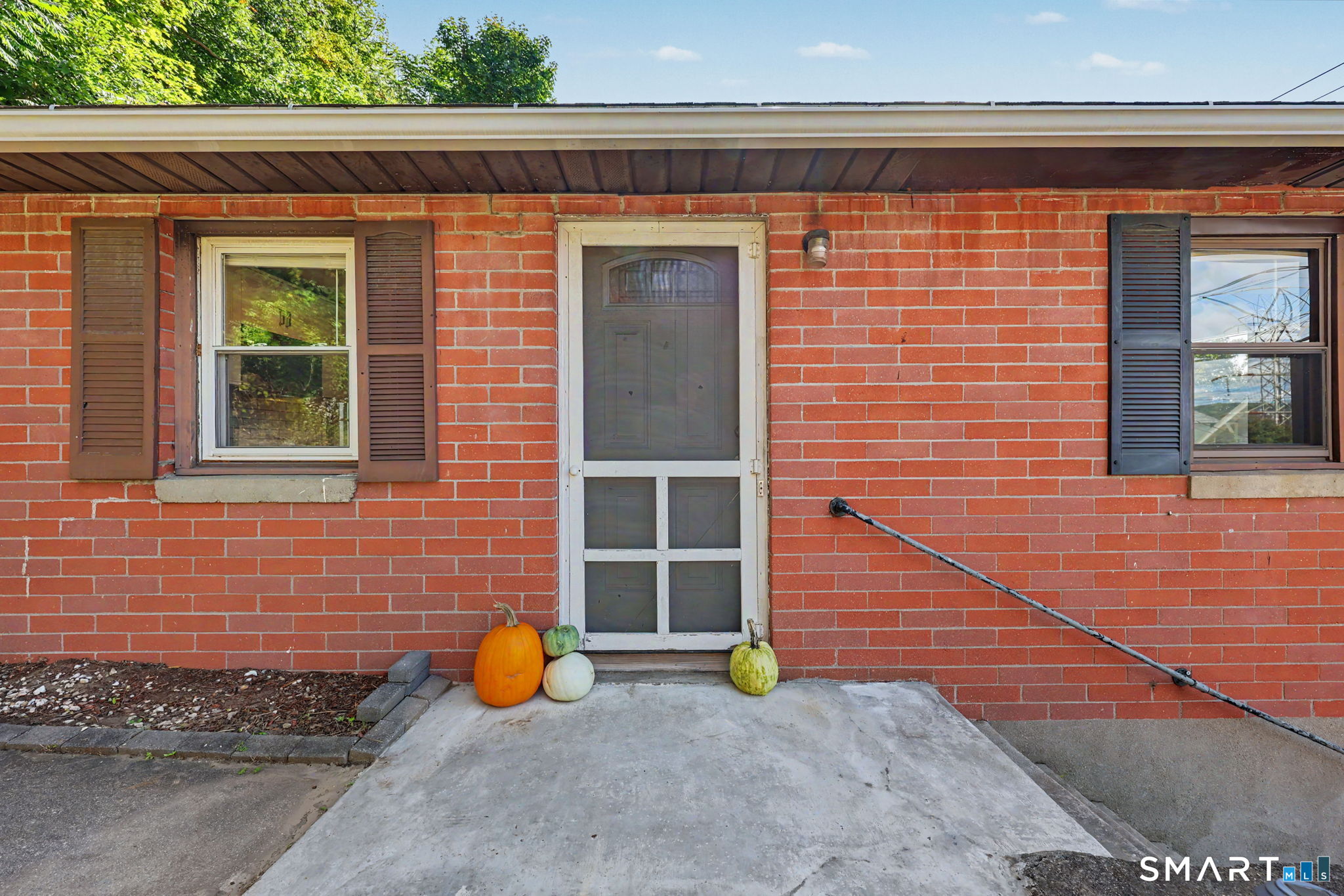 219 Harwinton Avenue photo 16