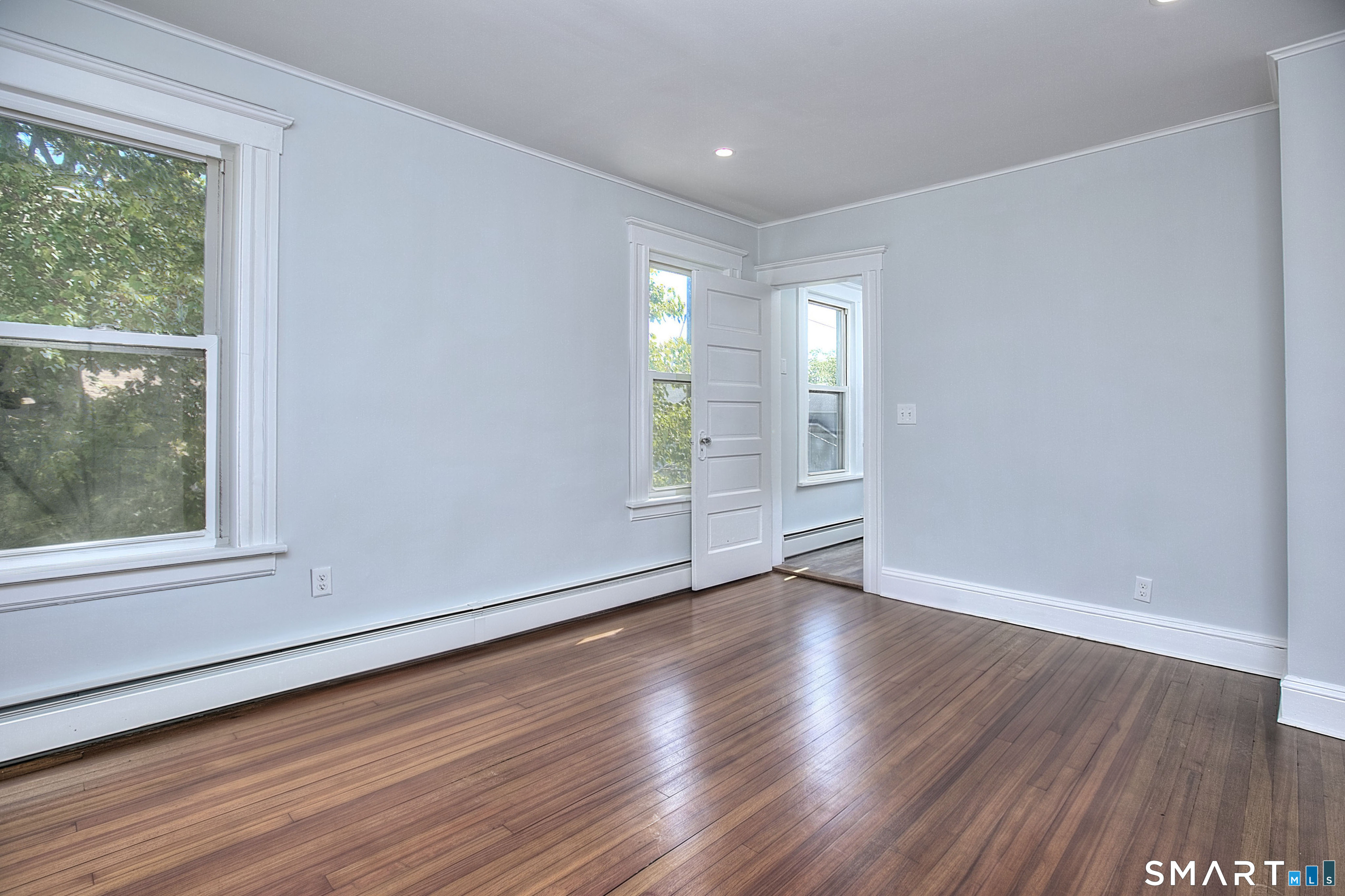 2029 Kings Highway photo 20