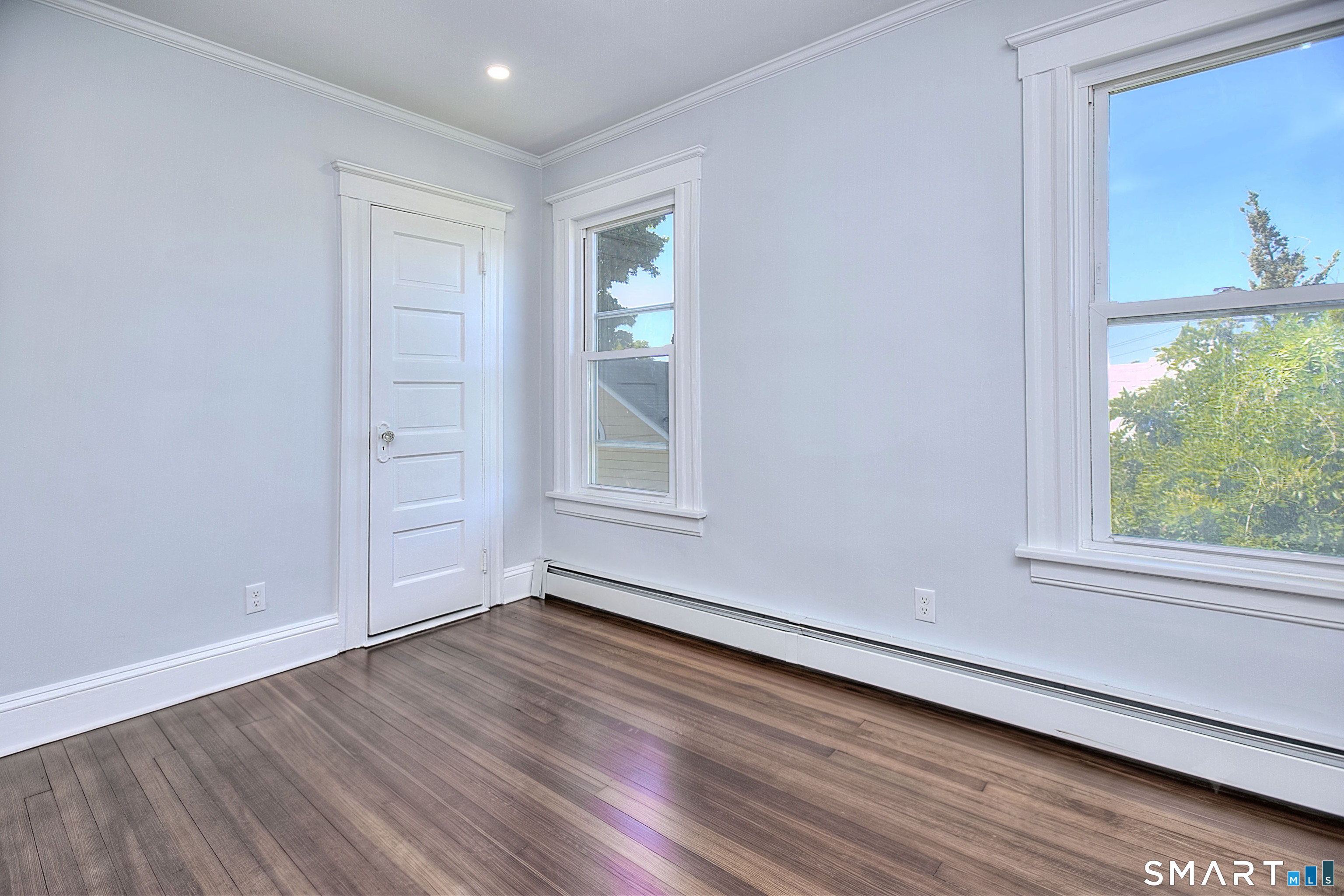 2029 Kings Highway photo 26