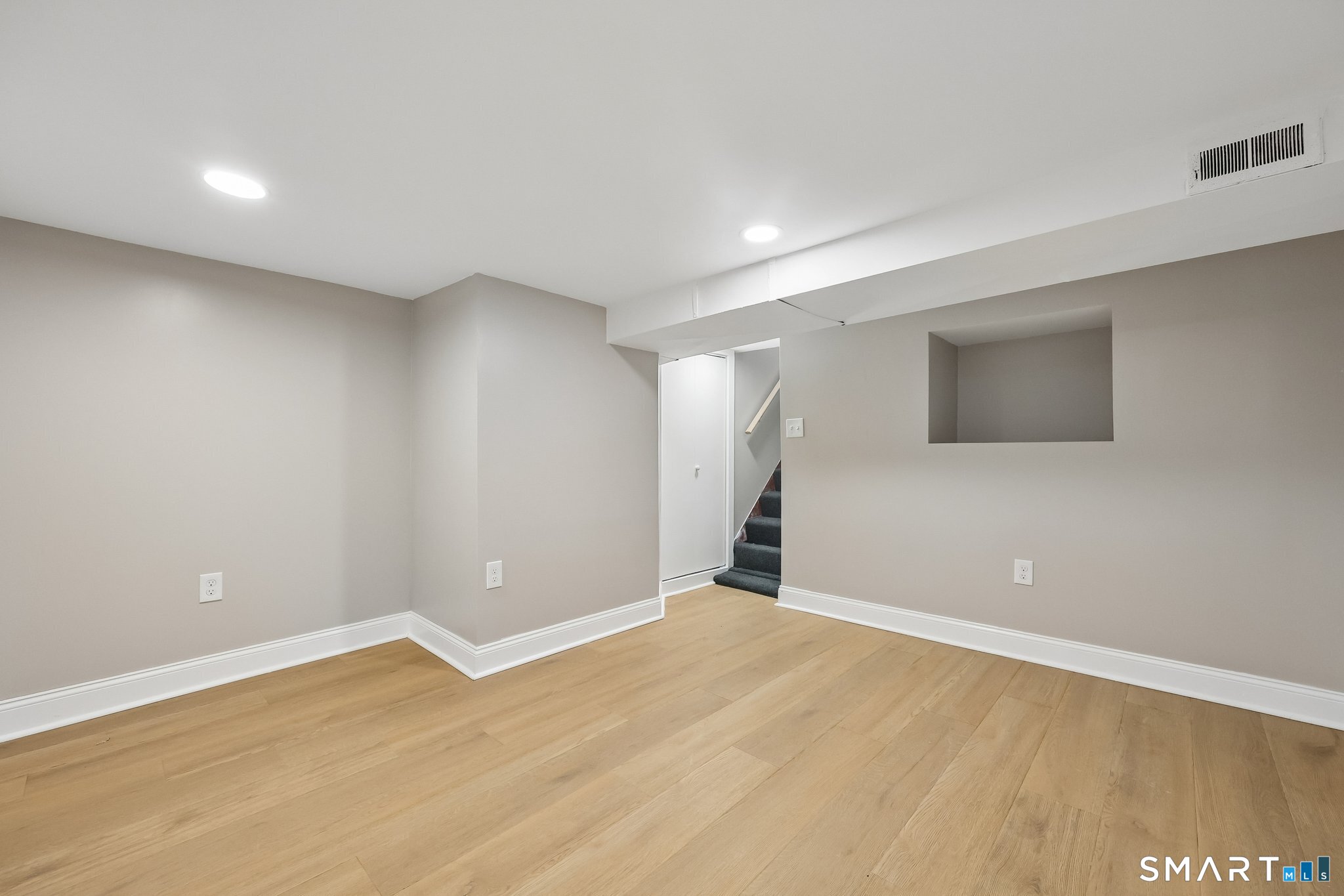 34 Springdale Avenue photo 13