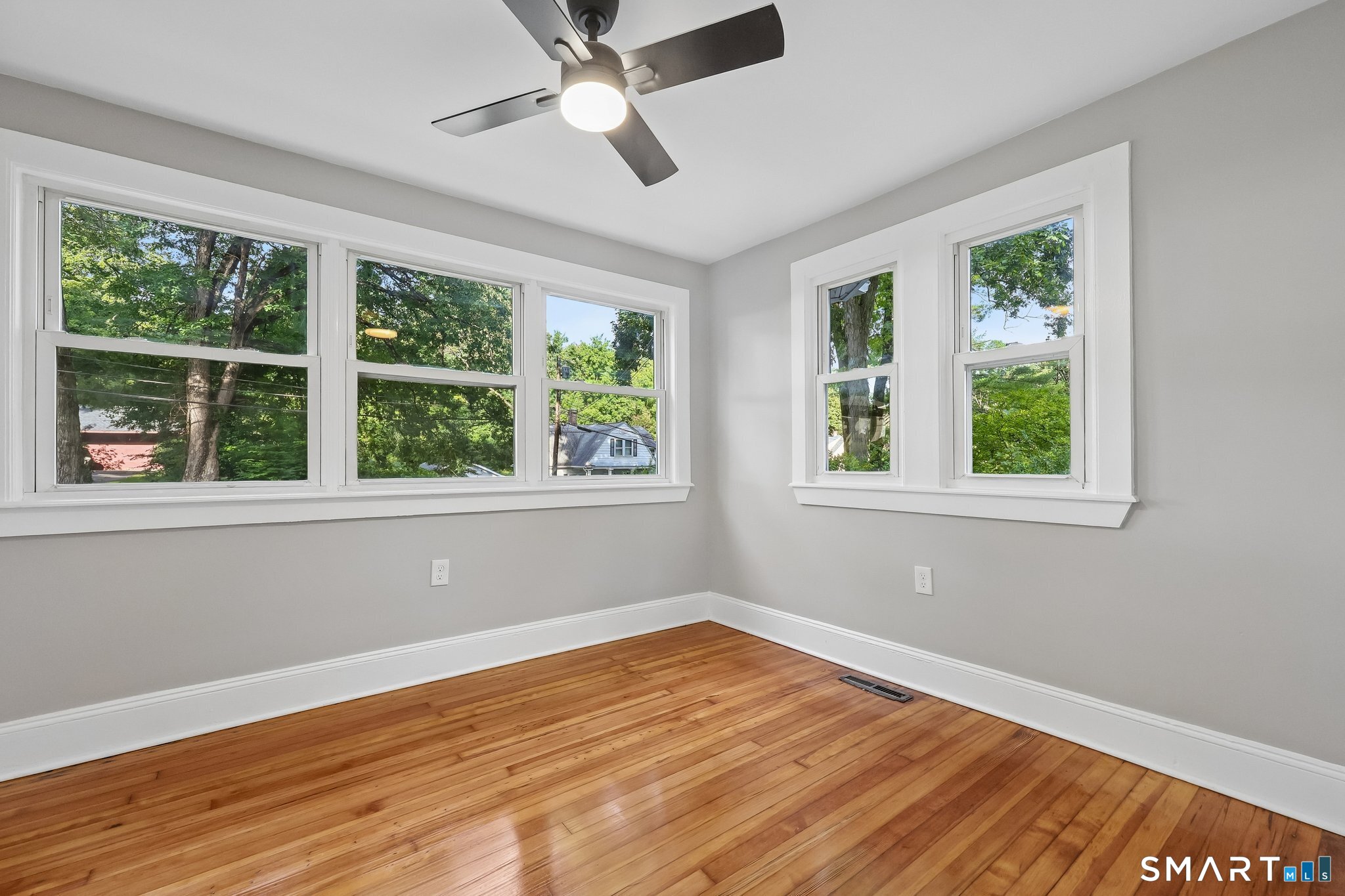 34 Springdale Avenue photo 11