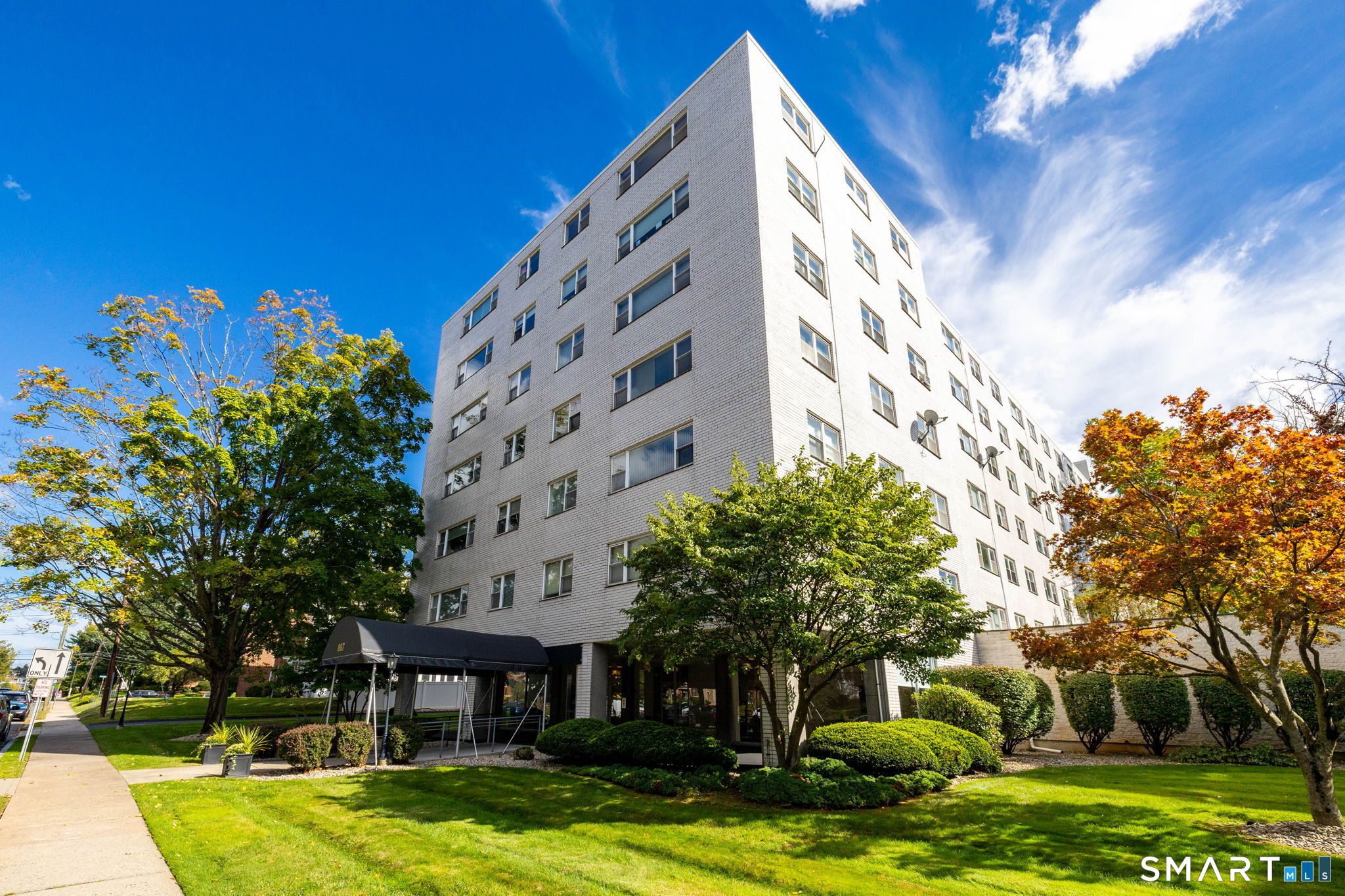 887 Farmington Avenue, #6F, West Hartford, CT 06119