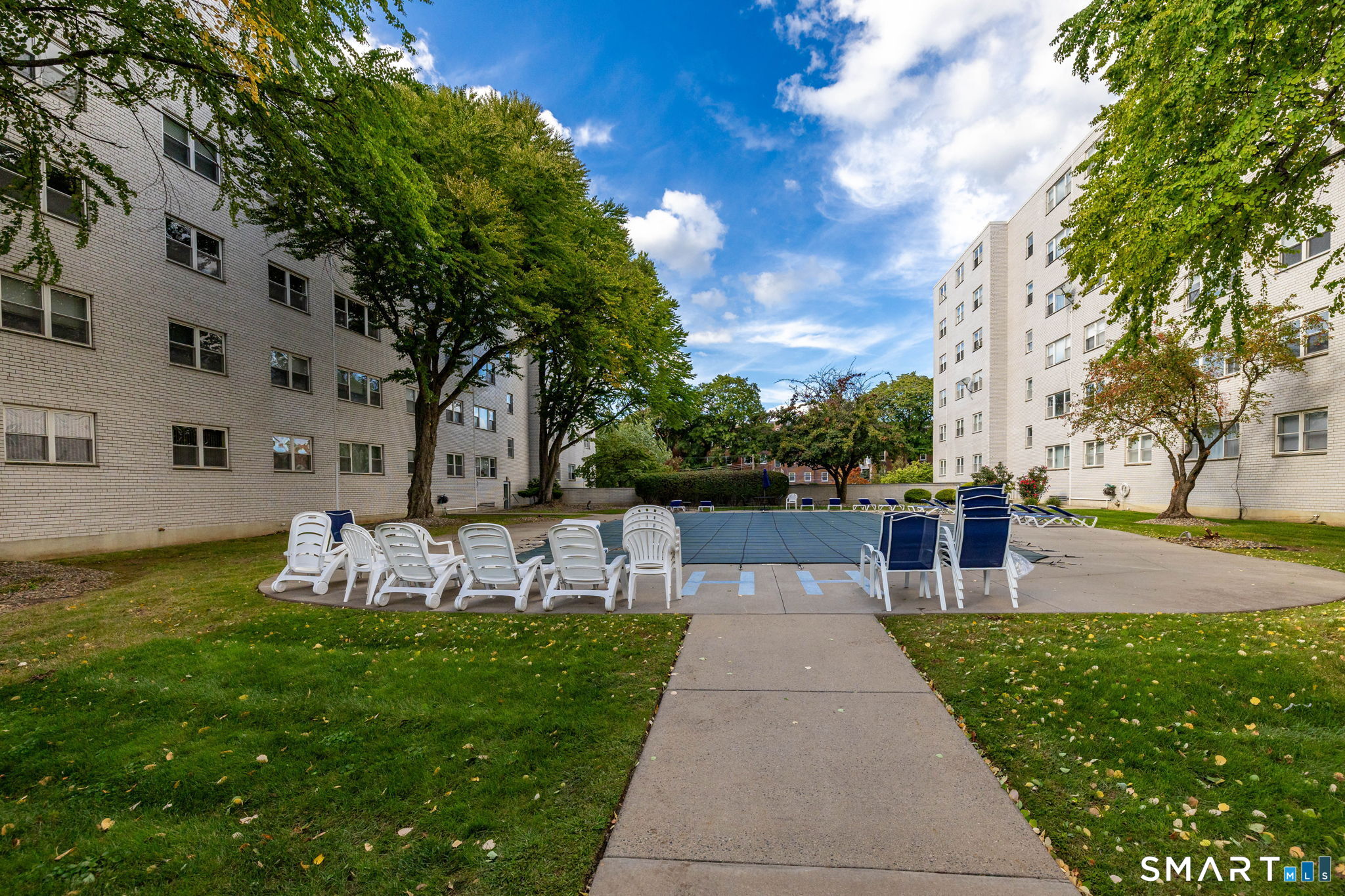 887 Farmington Avenue, #6F, West Hartford, CT 06119