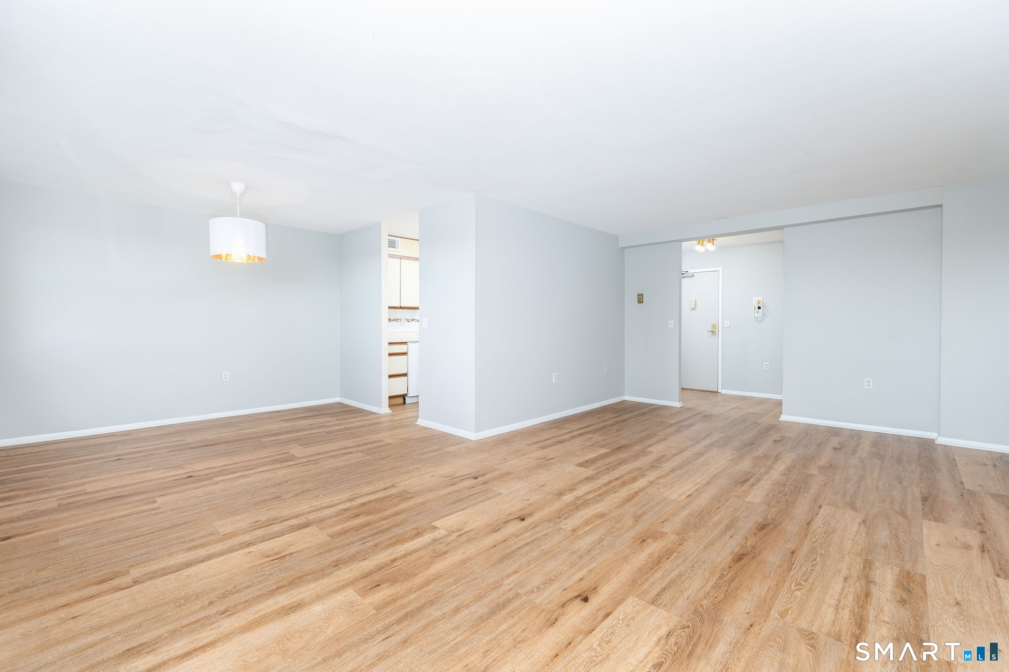 887 Farmington Avenue, #6F, West Hartford, CT 06119