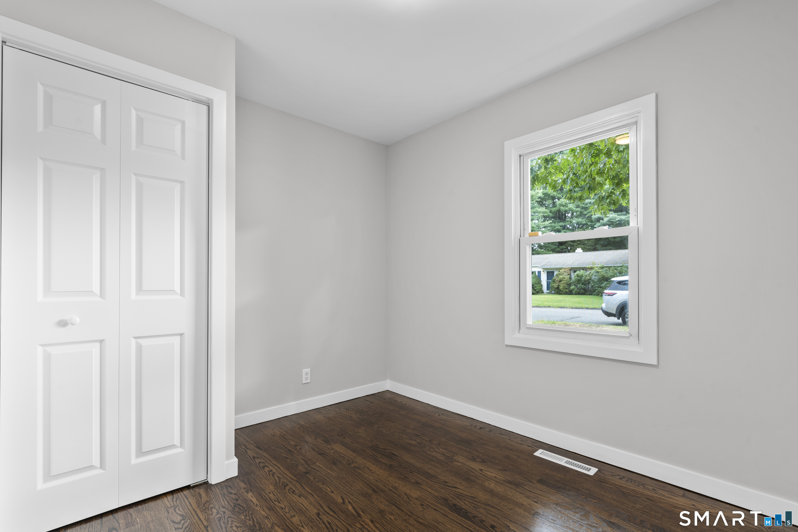 19 Upland Terrace photo 16