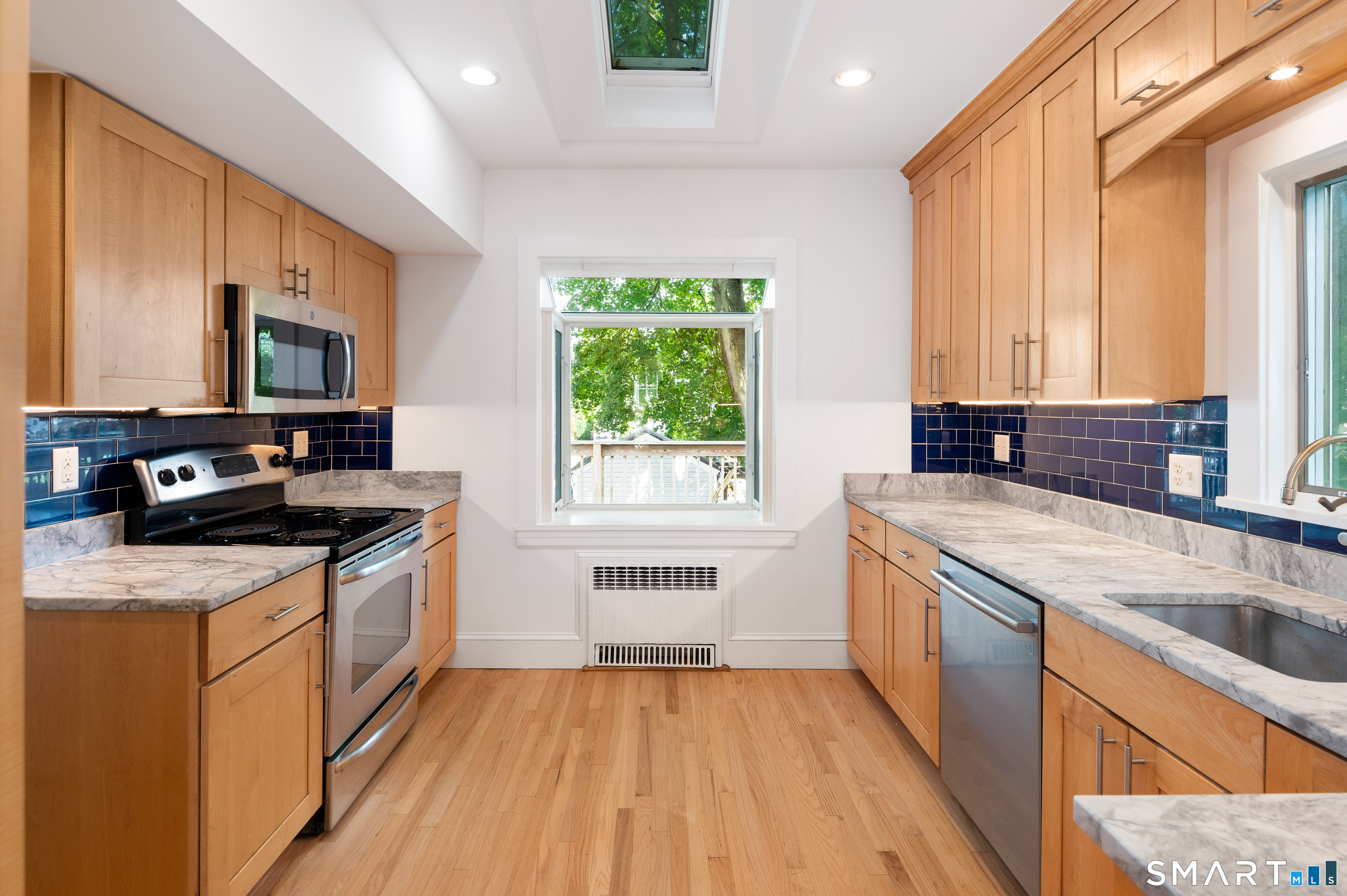 15 Brooklawn Avenue photo 9